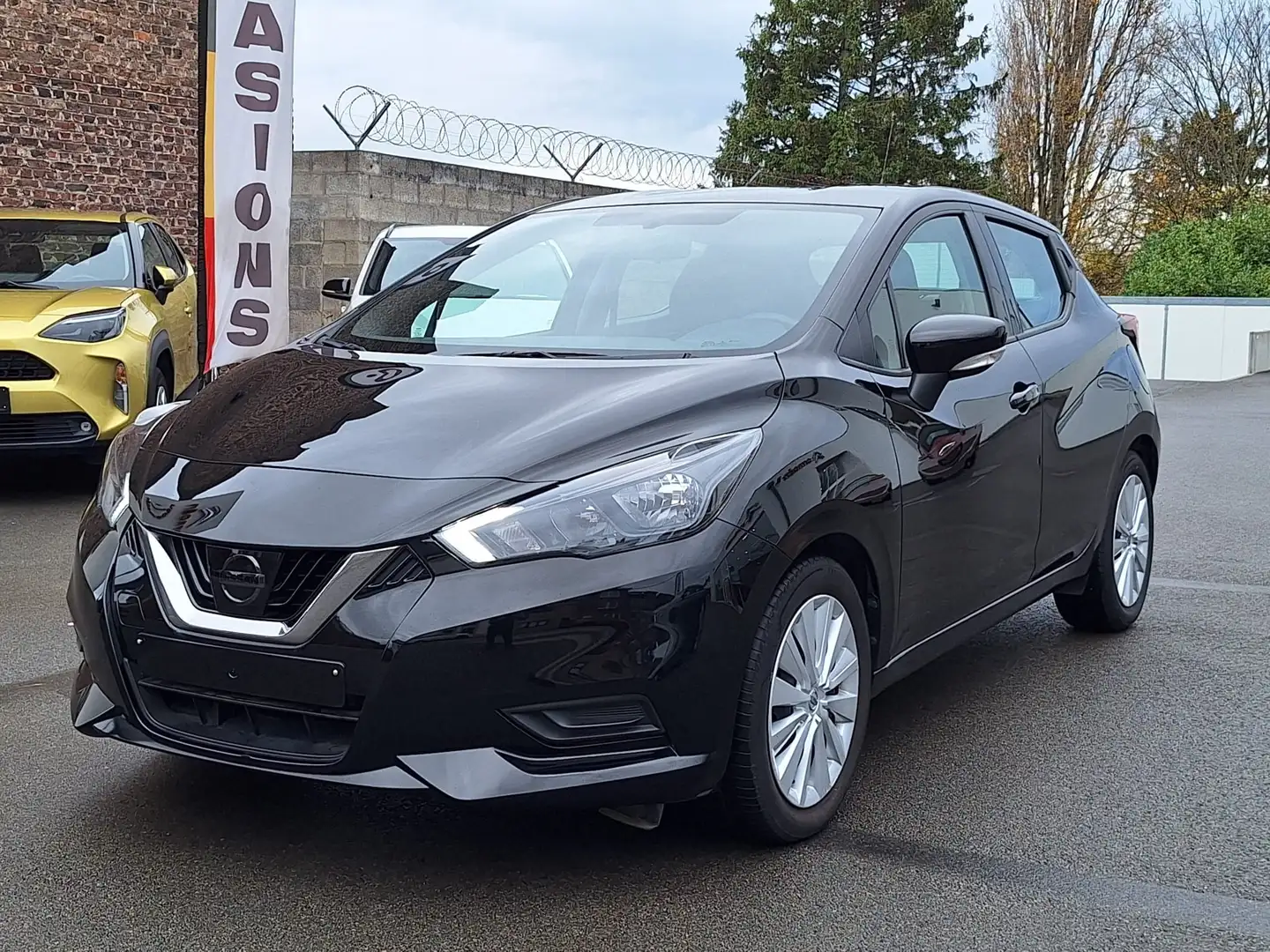 Nissan Micra Micra 1.0 IG-T Business VENDUE Noir - 1