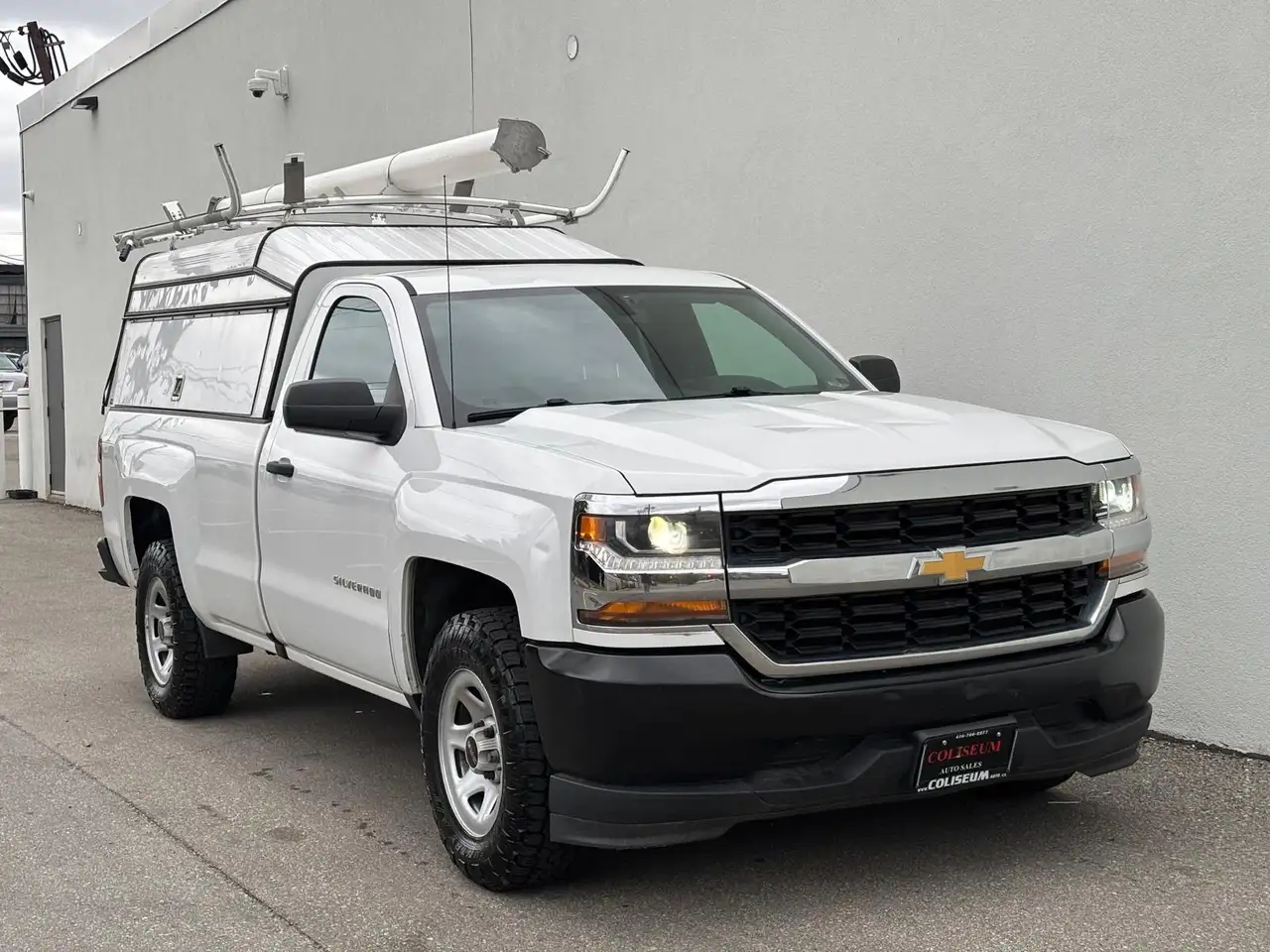 Chevrolet Silverado 1500 снимка Chevrolet Silverado 1500