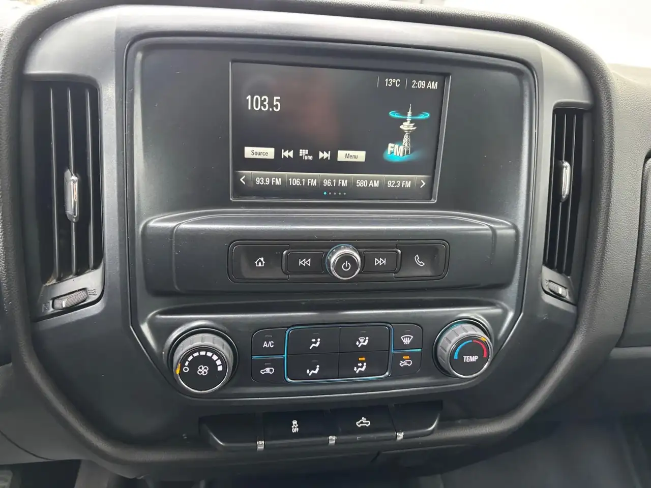 Chevrolet Silverado 1500 снимка Chevrolet Silverado 1500