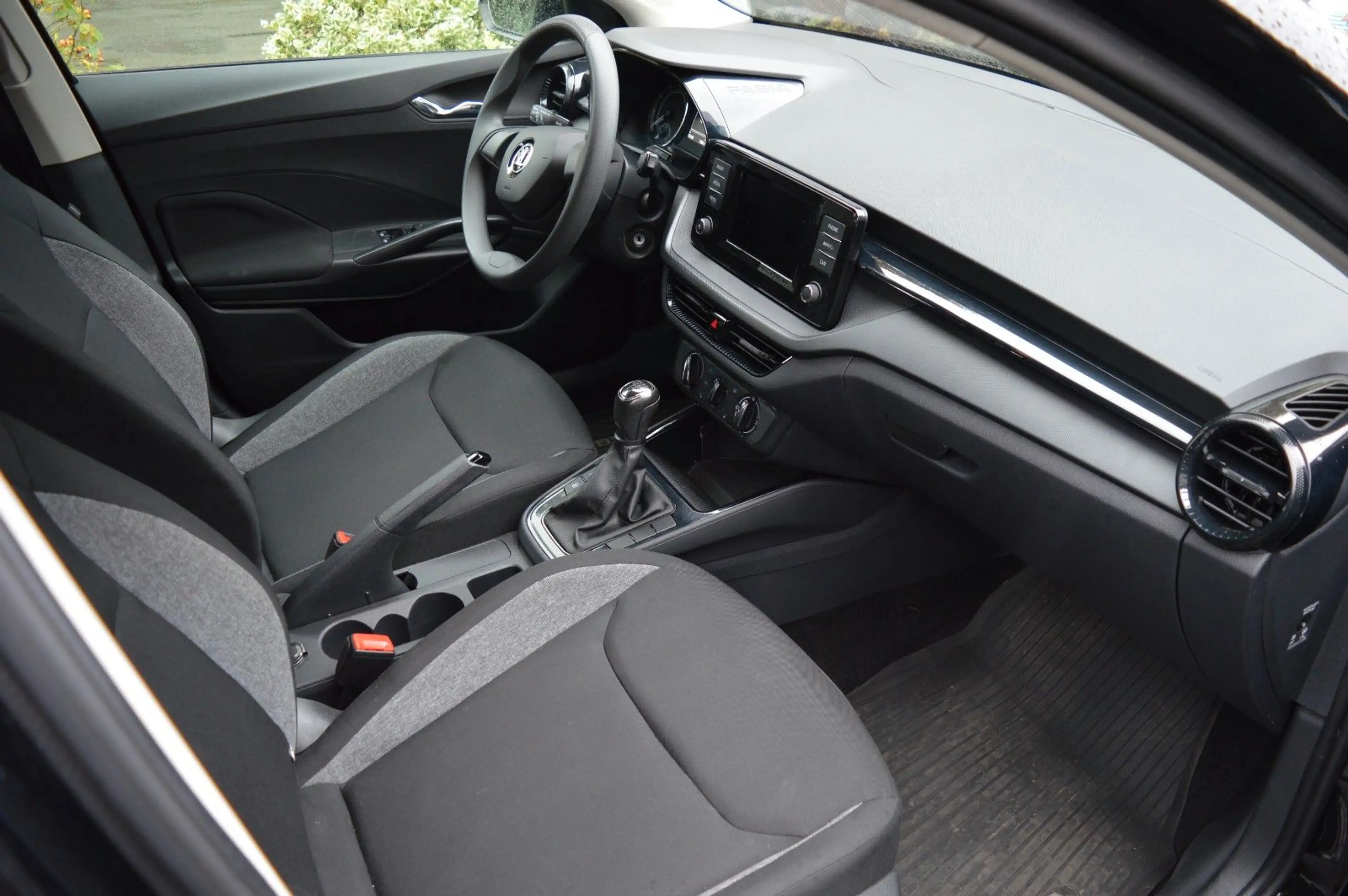 Skoda Fabia Active/SHZ/Klima/SmartLink — photo 6