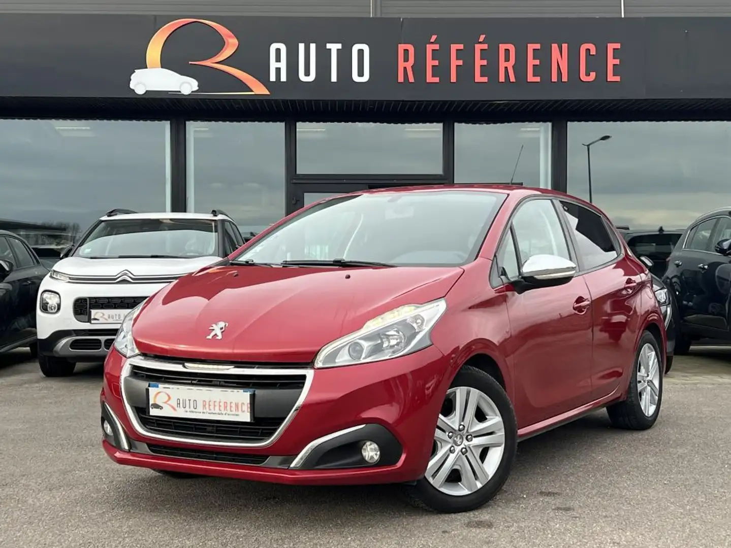 Peugeot 208 1.2 82 Ch STYLE GPS / TEL CLIM Rouge - 1