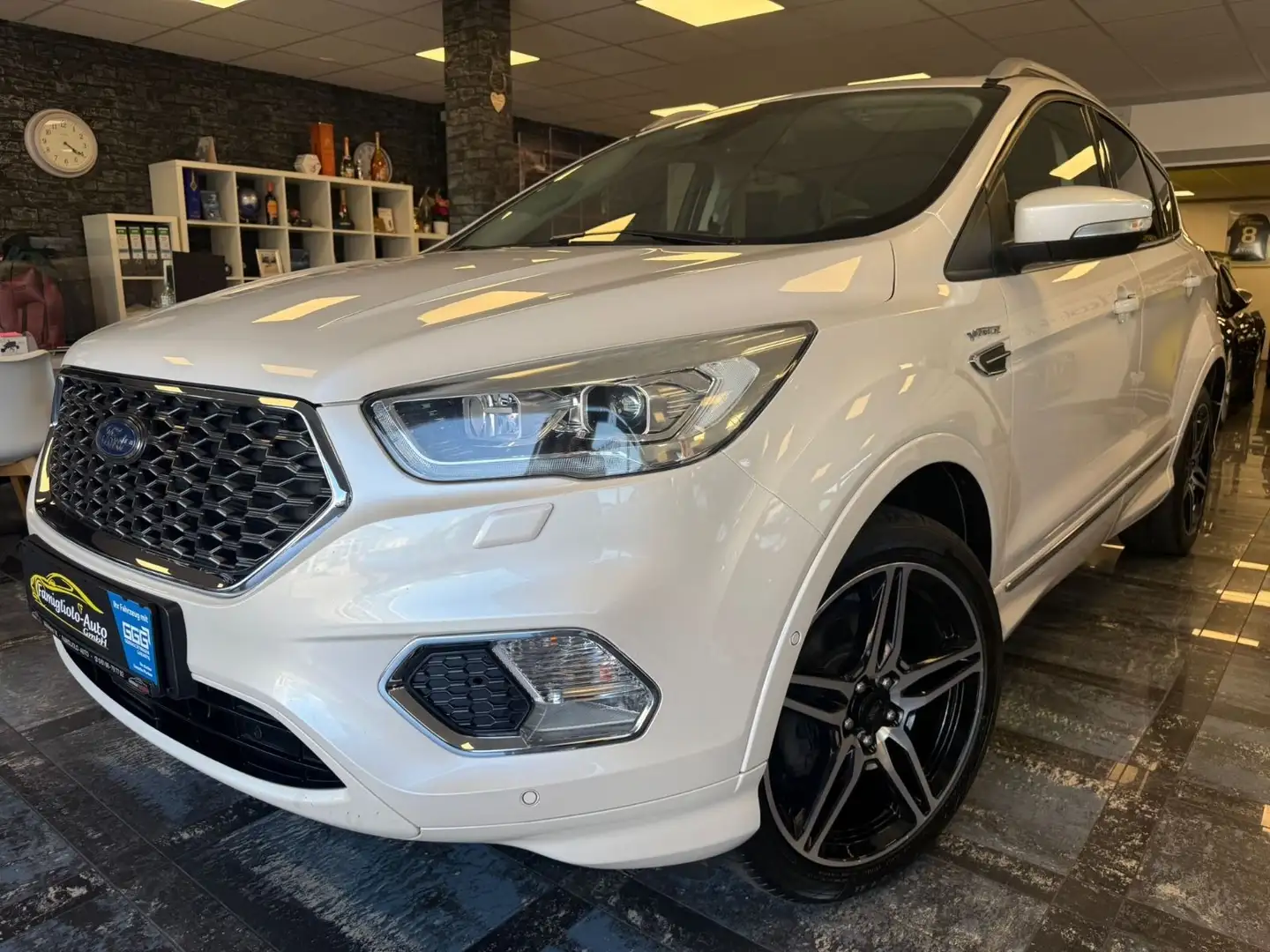 Ford Kuga Vignale*LED*Kamera*Navi*Aluräder*Leder Blanc - 1