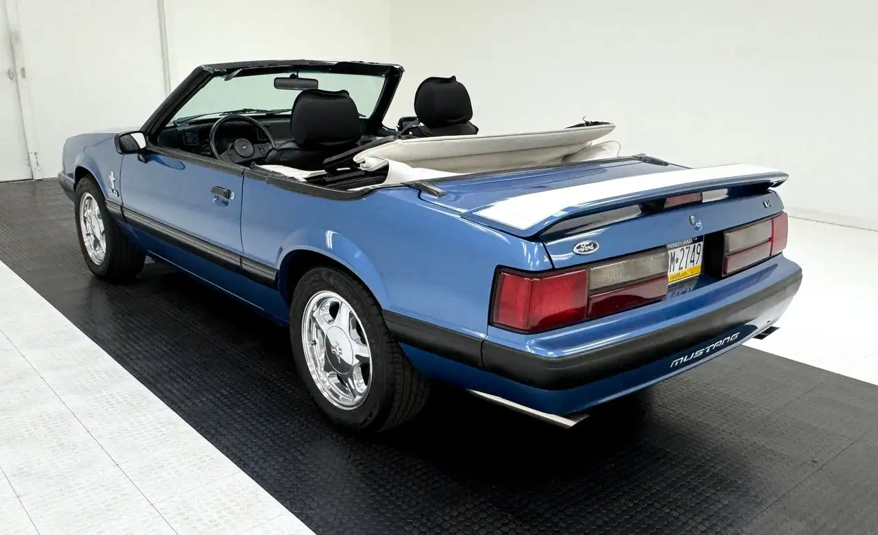 Ford Mustang LX Convertible, foto 6