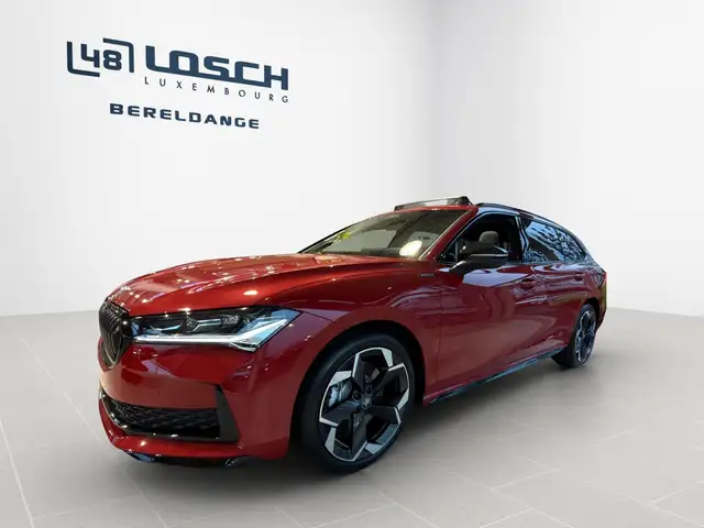 Skoda Superb view 3