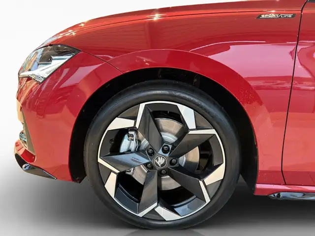 Skoda Superb view 7