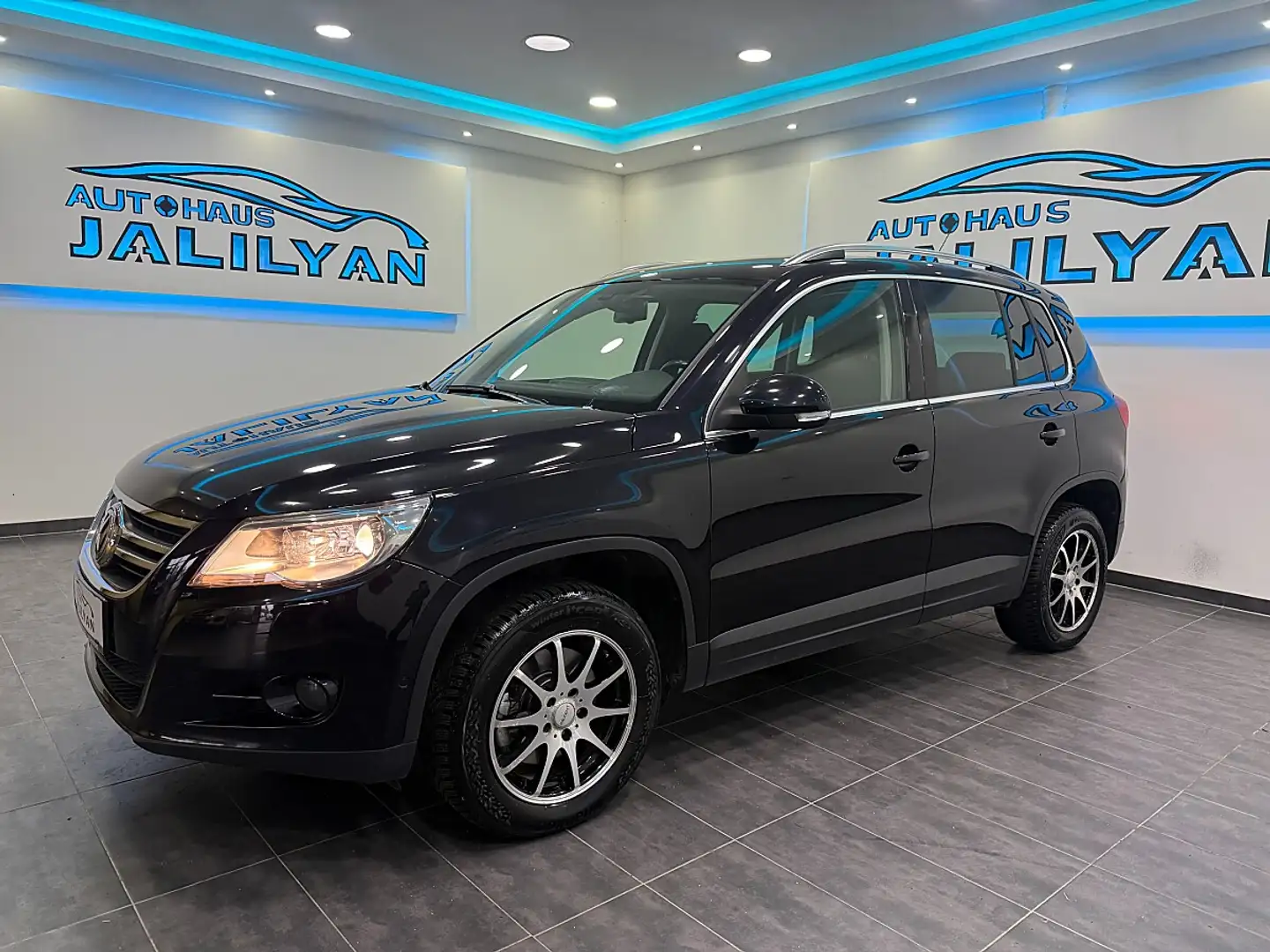 Volkswagen Tiguan 2,0 TDI CR DPF 4Motion Sport&Style, AHK, LED+XE... Schwarz - 2