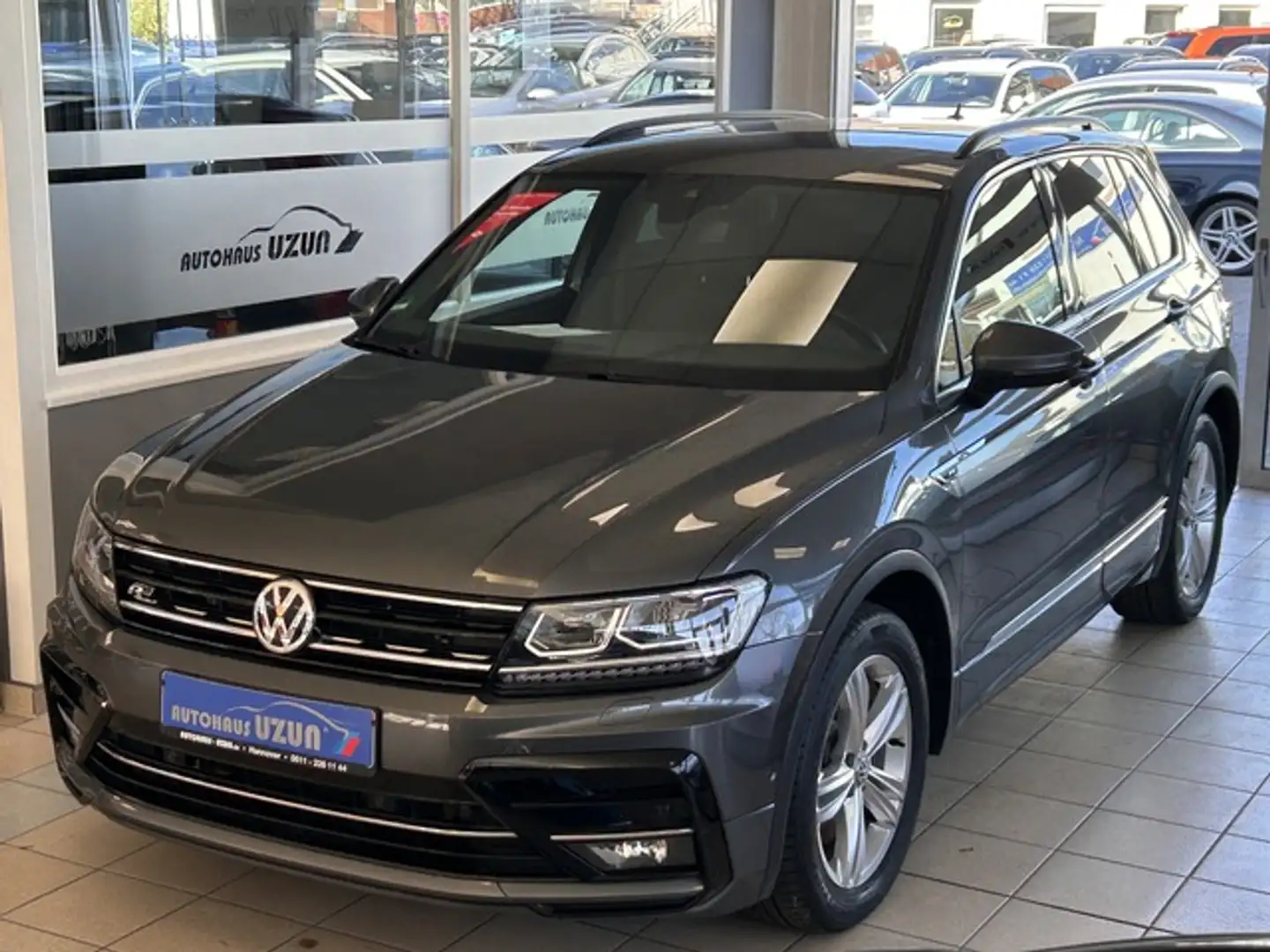 Volkswagen Tiguan R-Line 4Motion Aut T-Leder VirtualDisplay Grau - 1