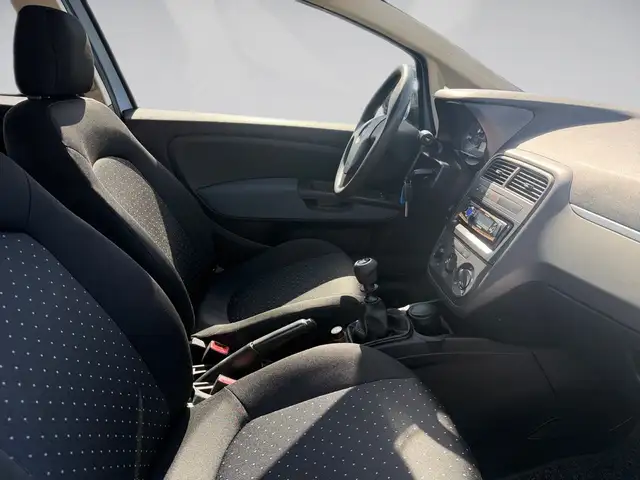 Fiat Grande Punto view 15