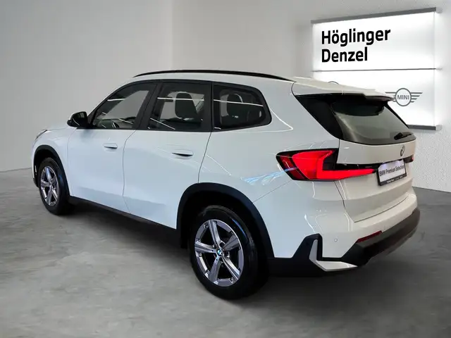 BMW X1 view 10