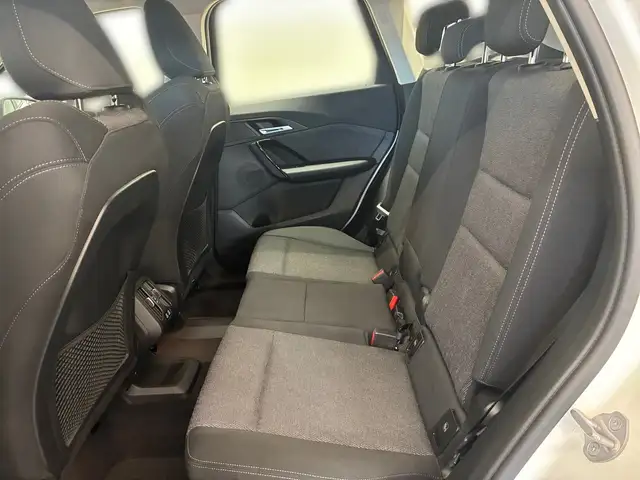 BMW X1 view 7