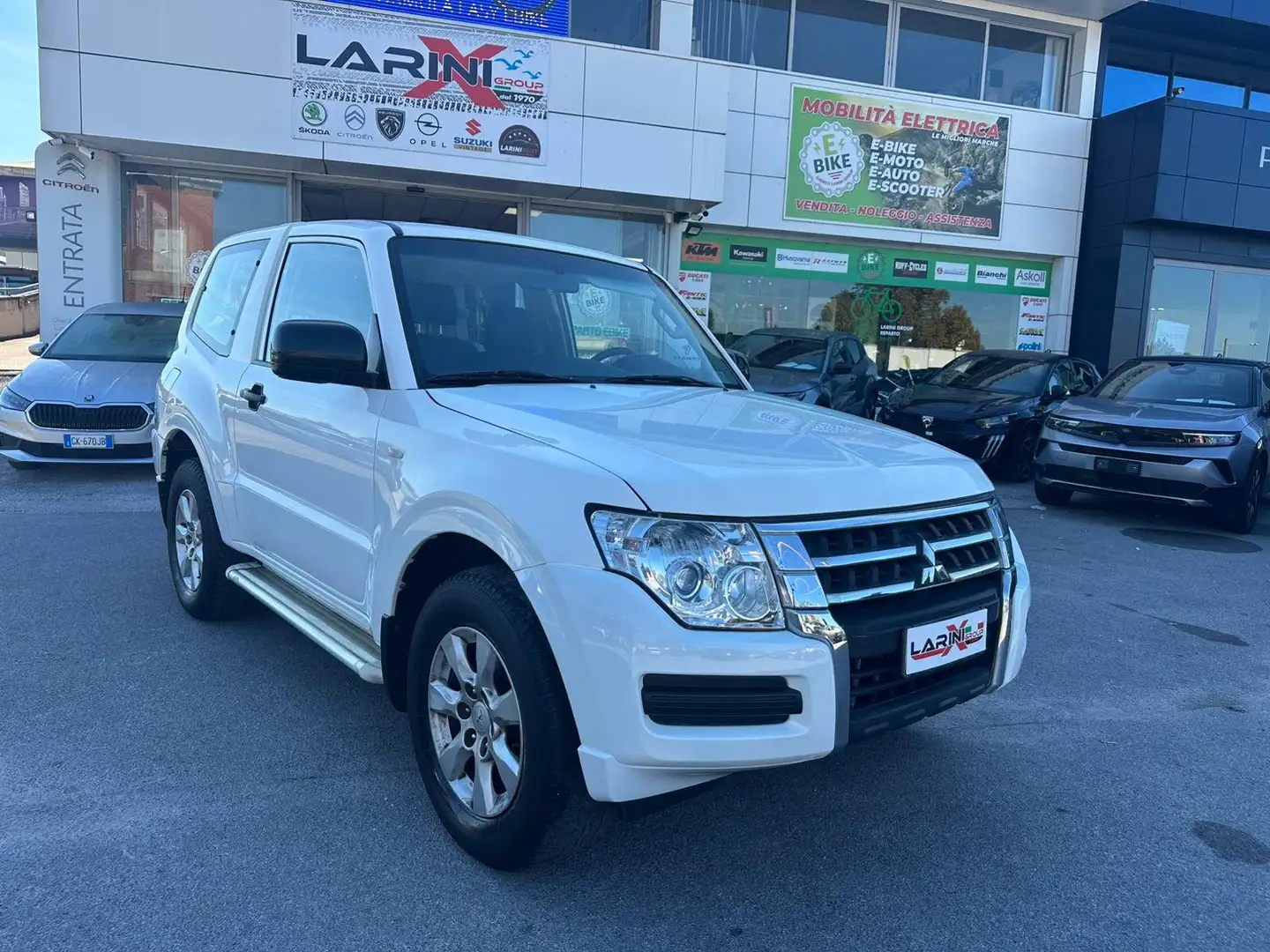 Mitsubishi Pajero Pajero IV 2007 3.2 Invite 3p auto Solo 30.700km!!! Weiß - 1