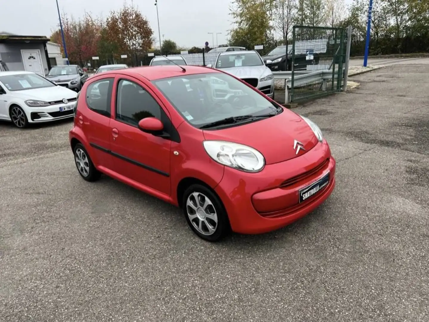 Citroen C1 Citroën 1.0i 68ch 4cv Confort 5Portes Clim Embraya Rouge - 2