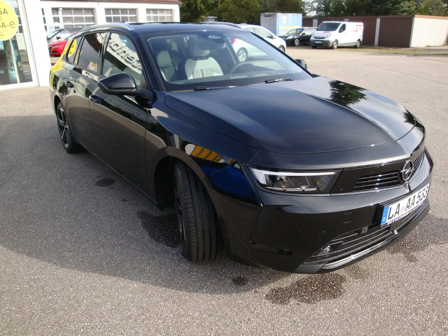 Opel Astra L Sports Tourer Elegance Schwarz - 2