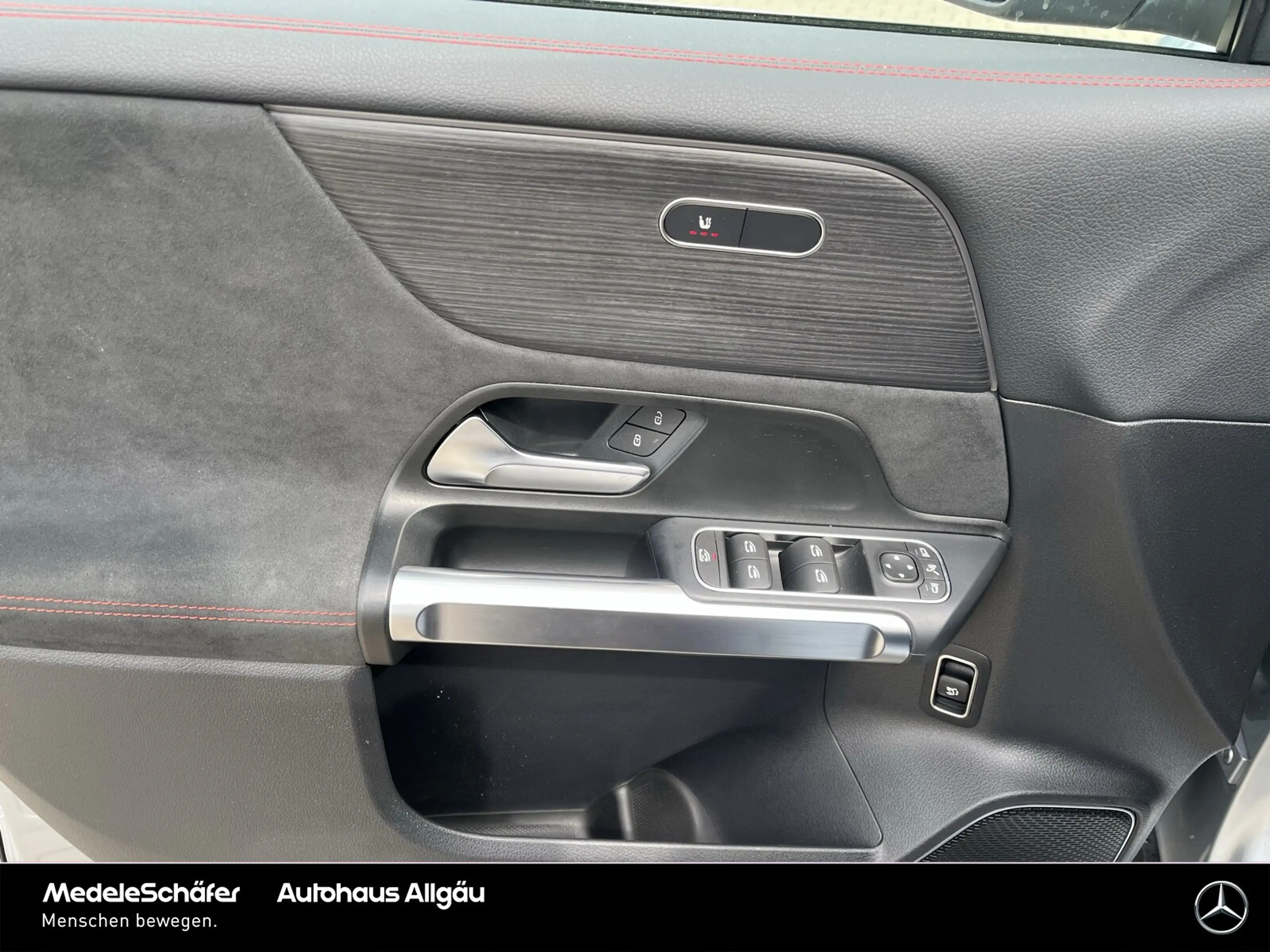 Mercedes-Benz EQB 300 EQB 300 4M AMG Vorr.-Distronic Burmester Keyless — photo 10