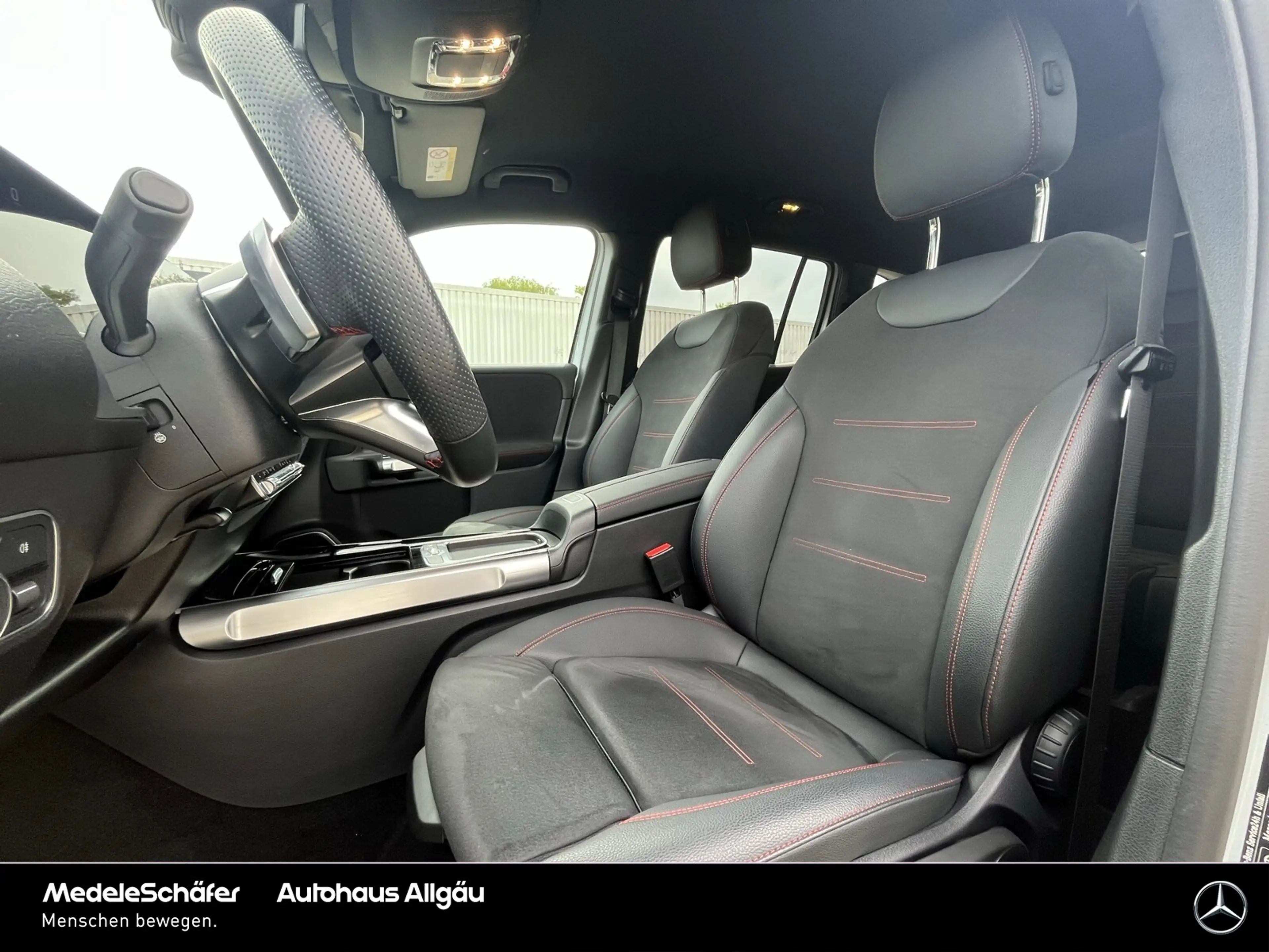 Mercedes-Benz EQB 300 EQB 300 4M AMG Vorr.-Distronic Burmester Keyless — photo 11