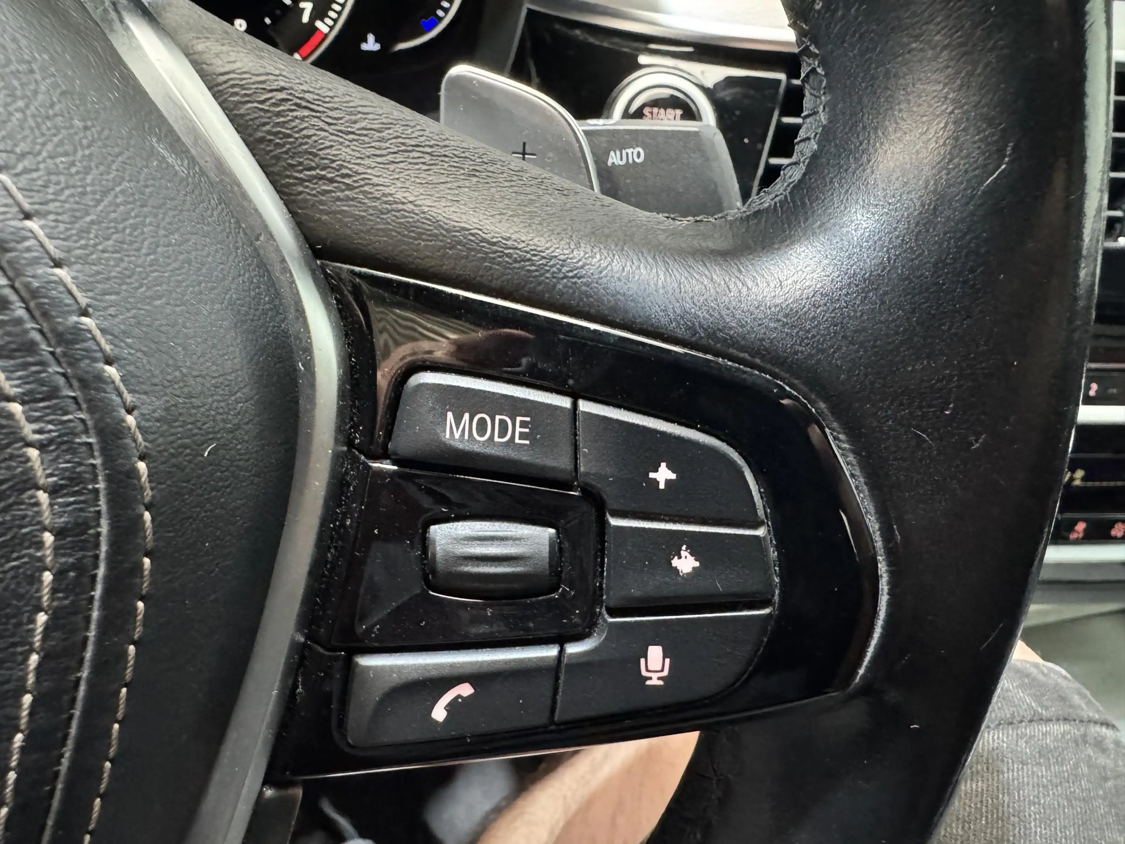 BMW 520 5-serie 520i High Executive — photo 19