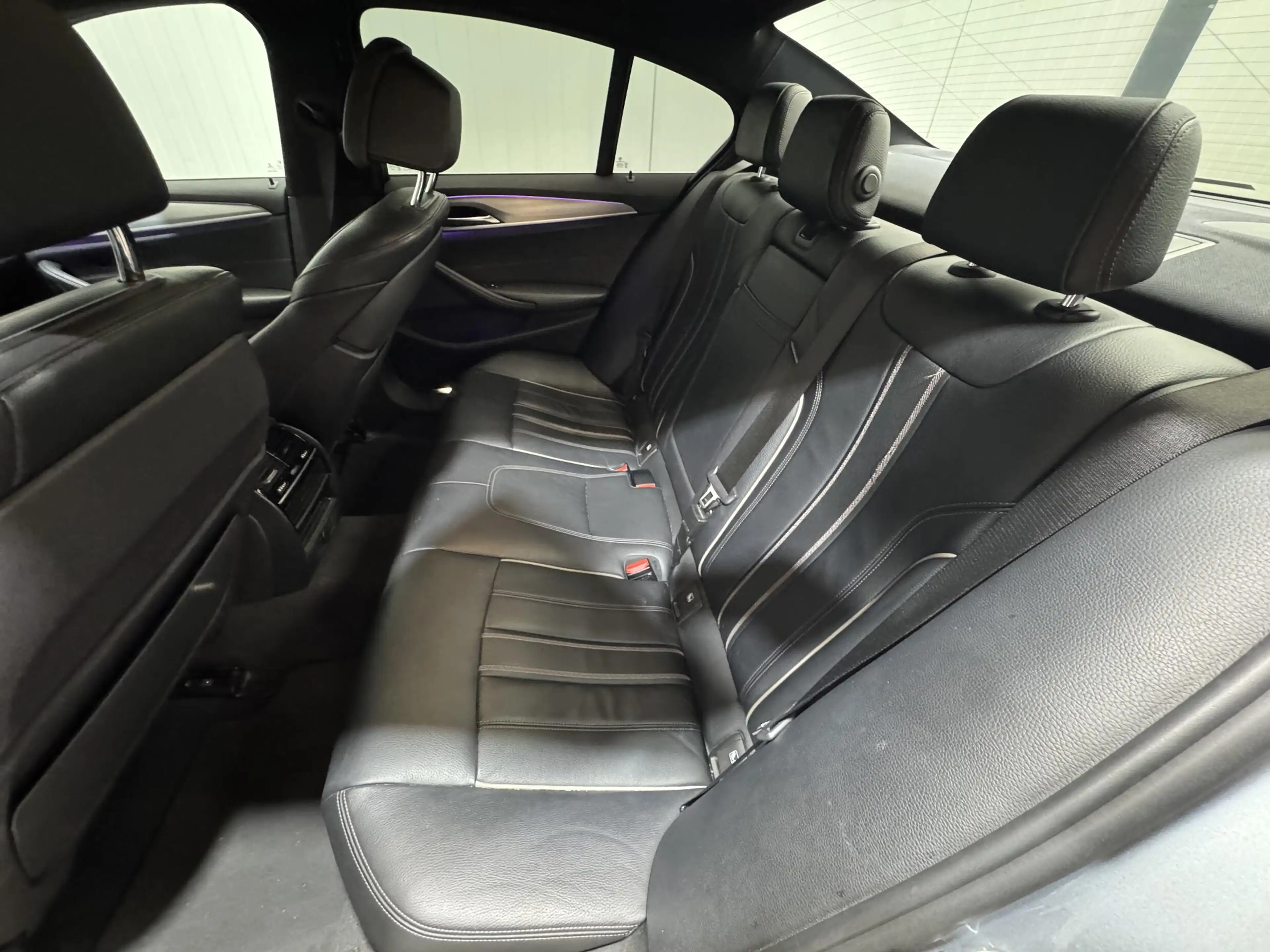 BMW 520 5-serie 520i High Executive — photo 23