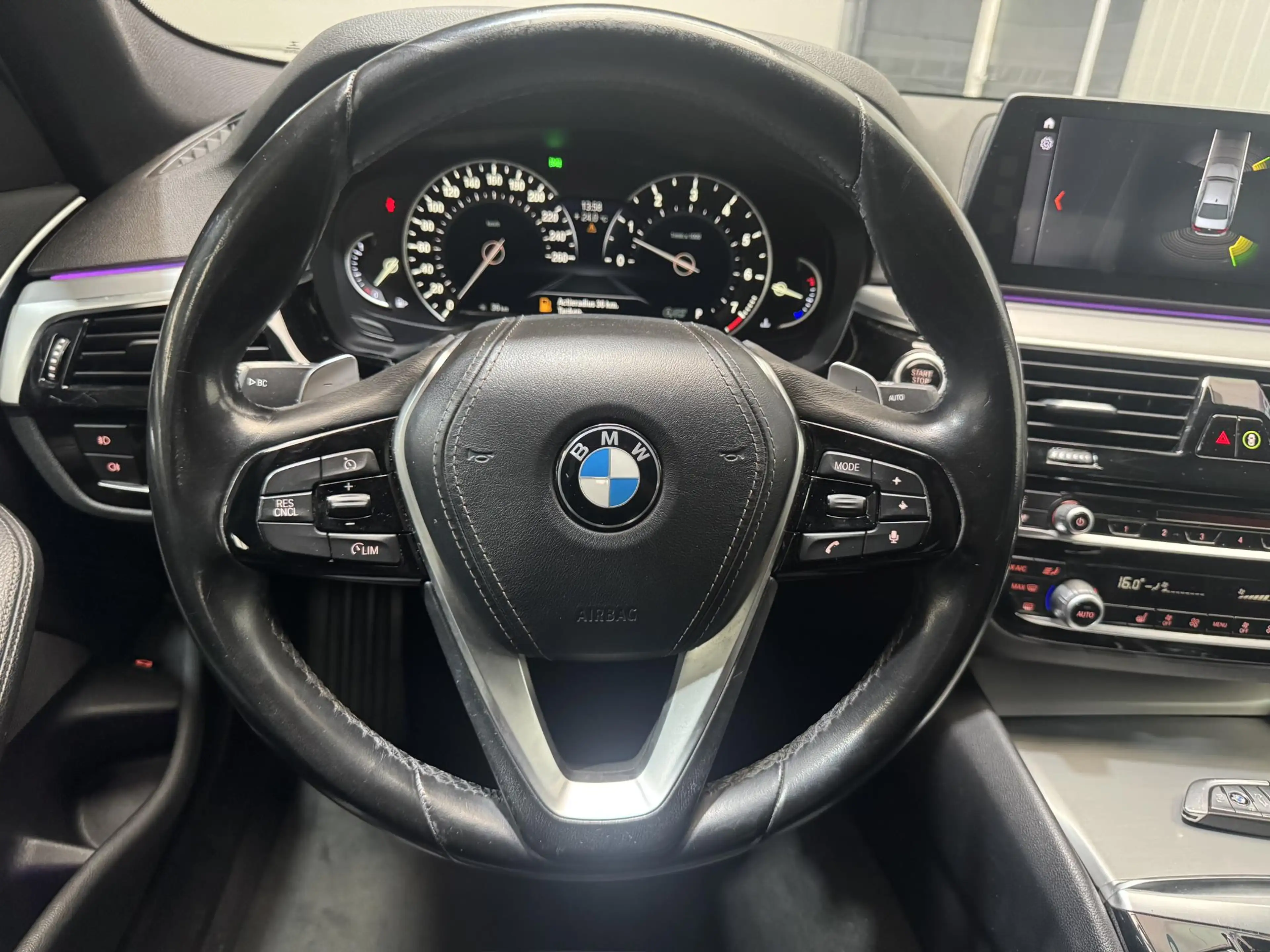 BMW 520 5-serie 520i High Executive — photo 13