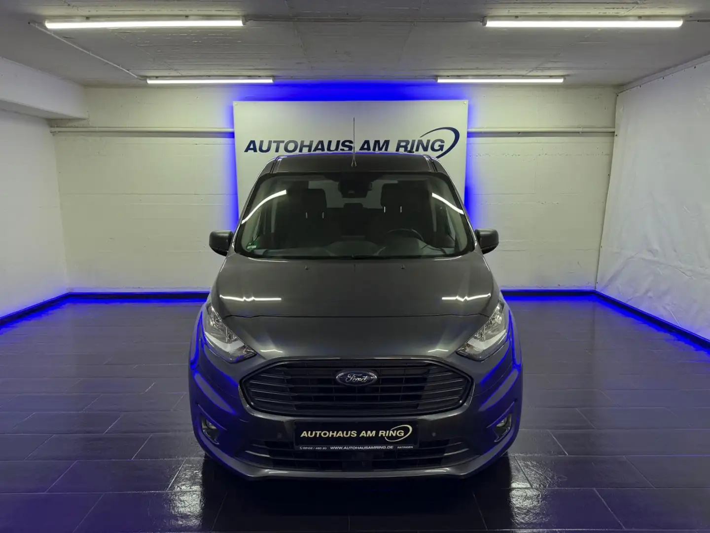 Ford Tourneo Connect Aut. APPLE ACC CAM NAVI DAB SPUR Grau - 1