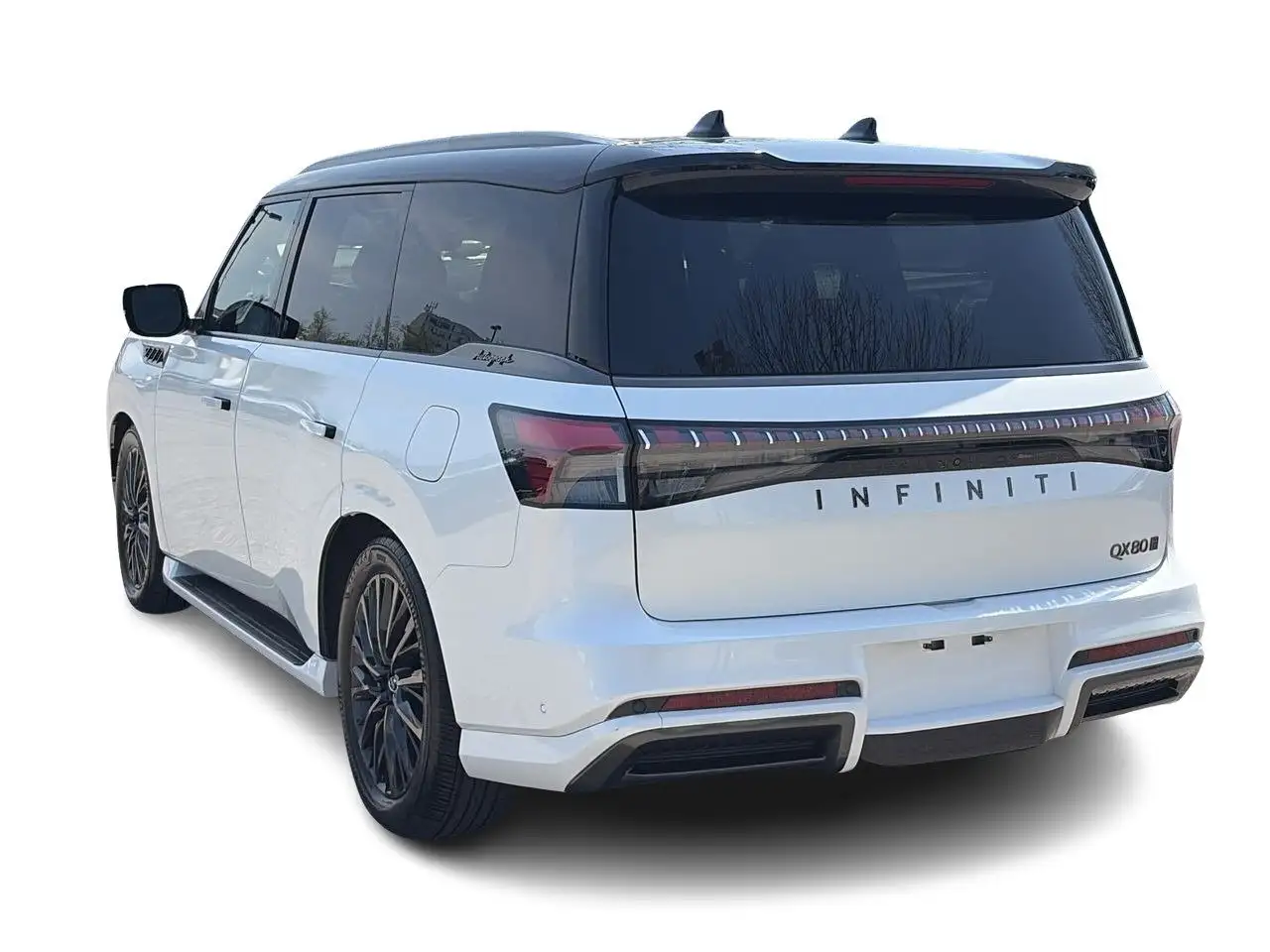 Infiniti QX80 снимка Infiniti QX80