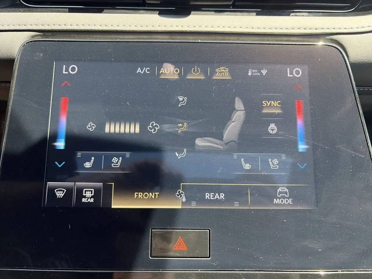 Infiniti QX80 снимка Infiniti QX80