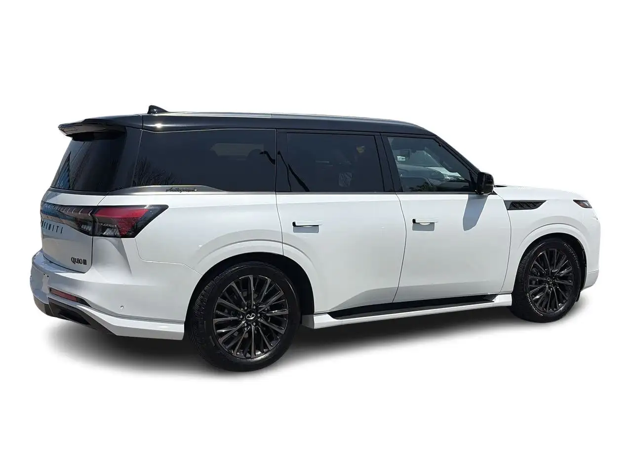 Infiniti QX80 снимка Infiniti QX80