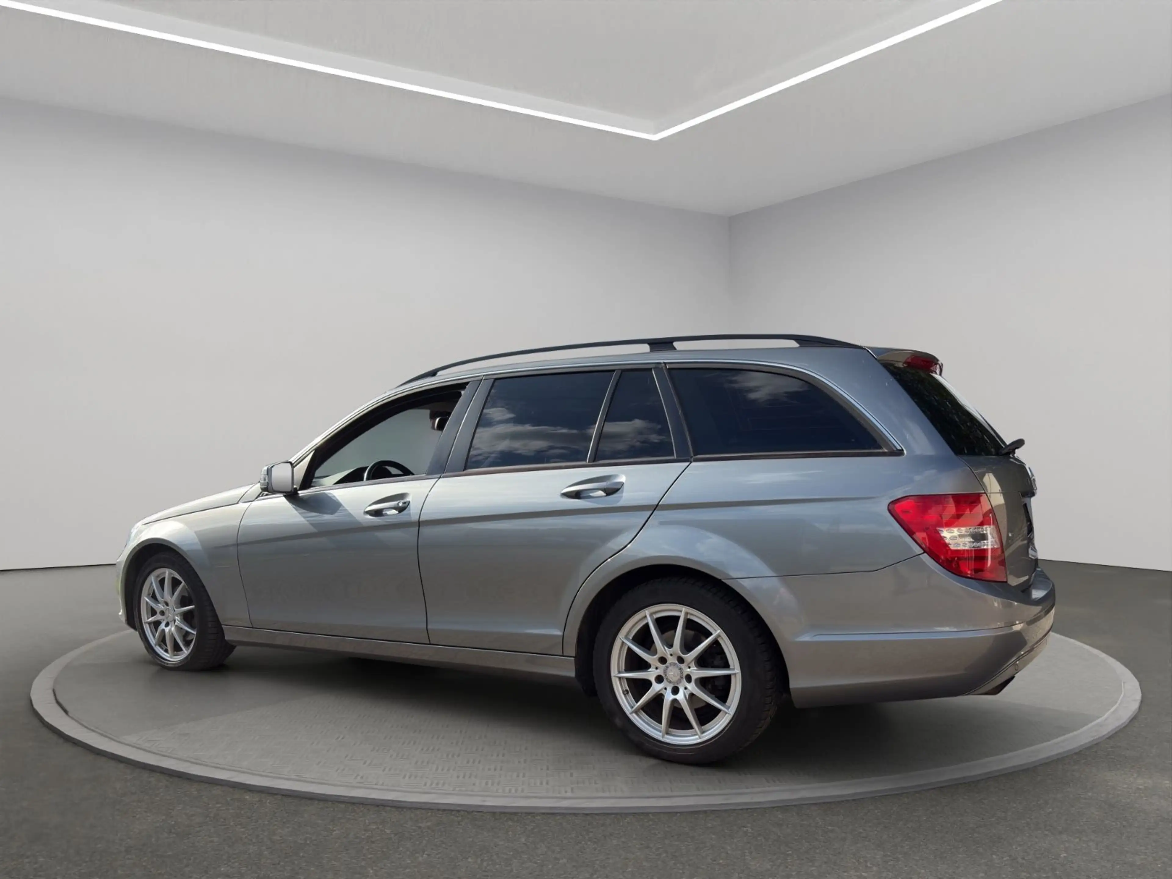 Mercedes-Benz C 200 C T-Modell C 200 T CDI BlueEfficiency — photo 4