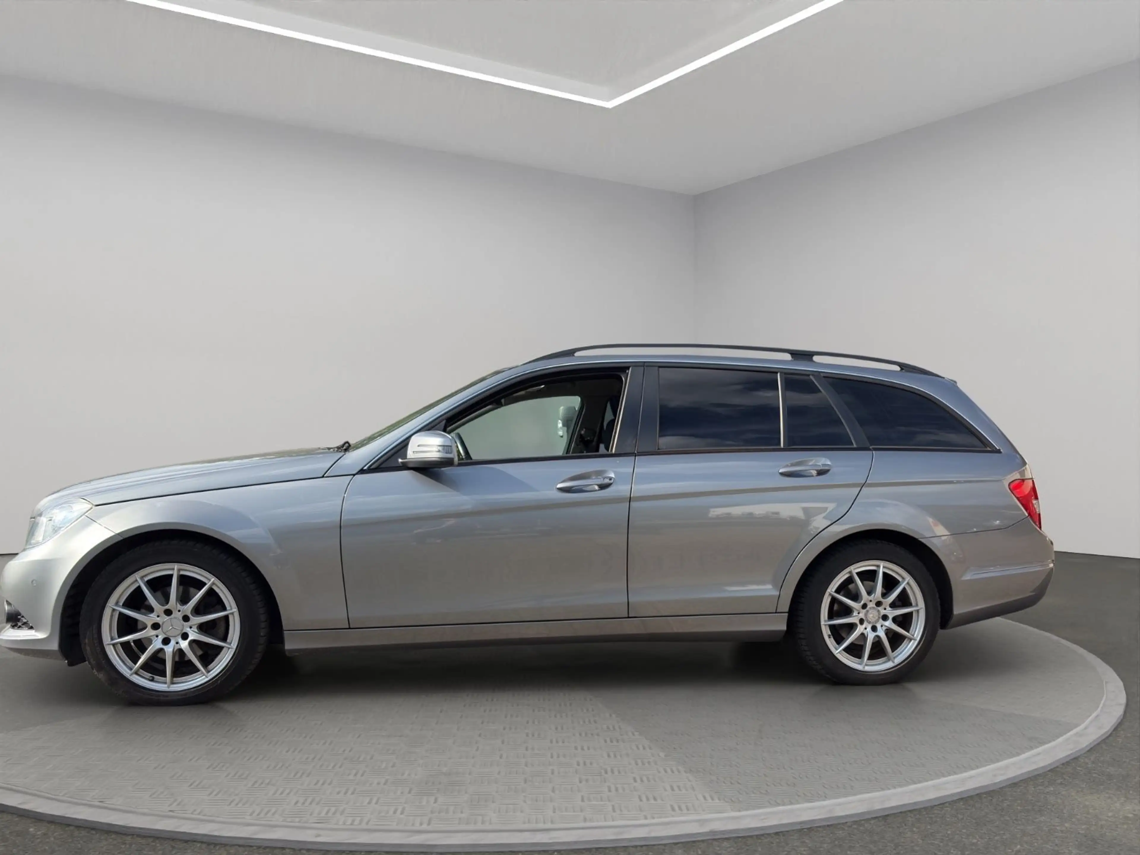 Mercedes-Benz C 200 C T-Modell C 200 T CDI BlueEfficiency — photo 6