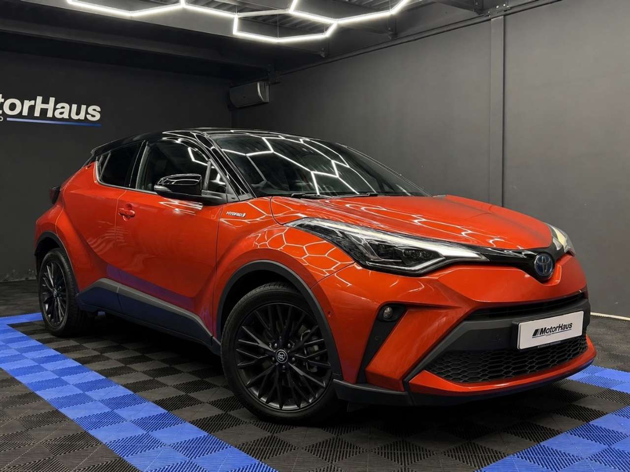 Toyota C-HR+ 2.0h Premiere e-cvt