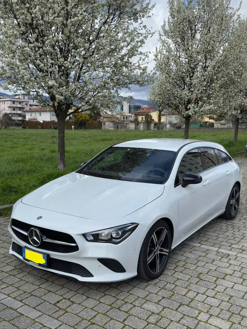 Mercedes-Benz CLA 200 CLA Shooting Brake 200 d Sport auto Bianco - 1