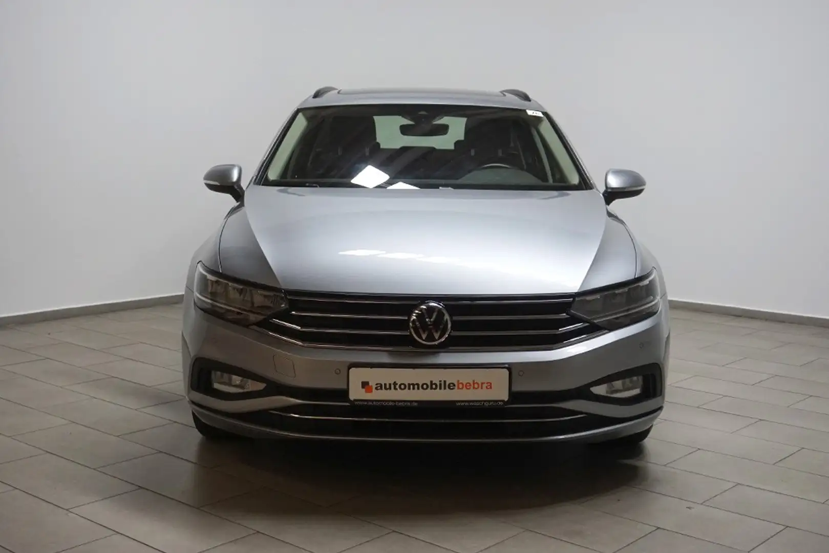 Volkswagen Passat 2.0TDI DSG Business Virtual Pano Navi Silber - 2