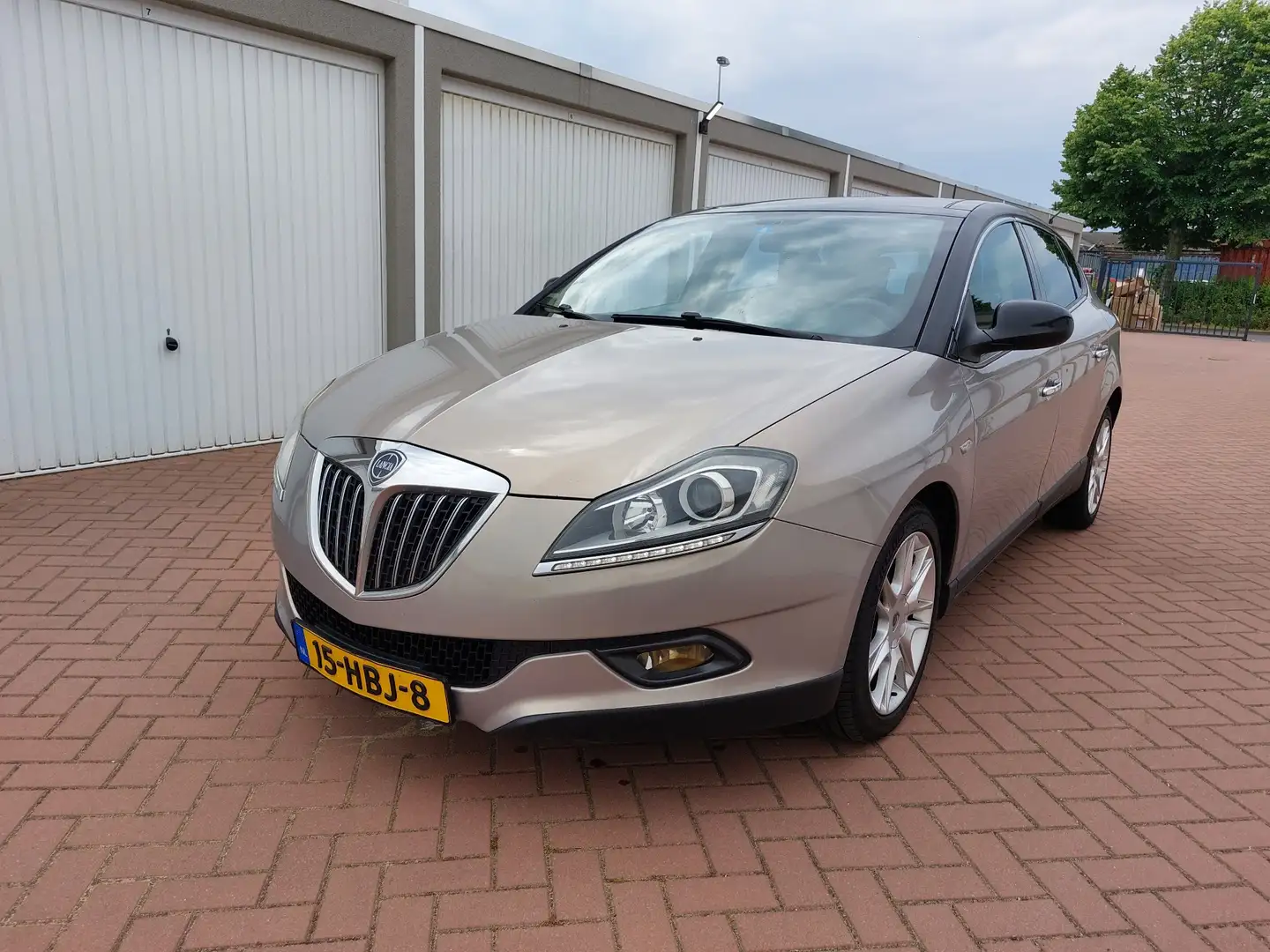 Lancia Delta 1.4 T-Jet 150 PK benzine Beige - 2