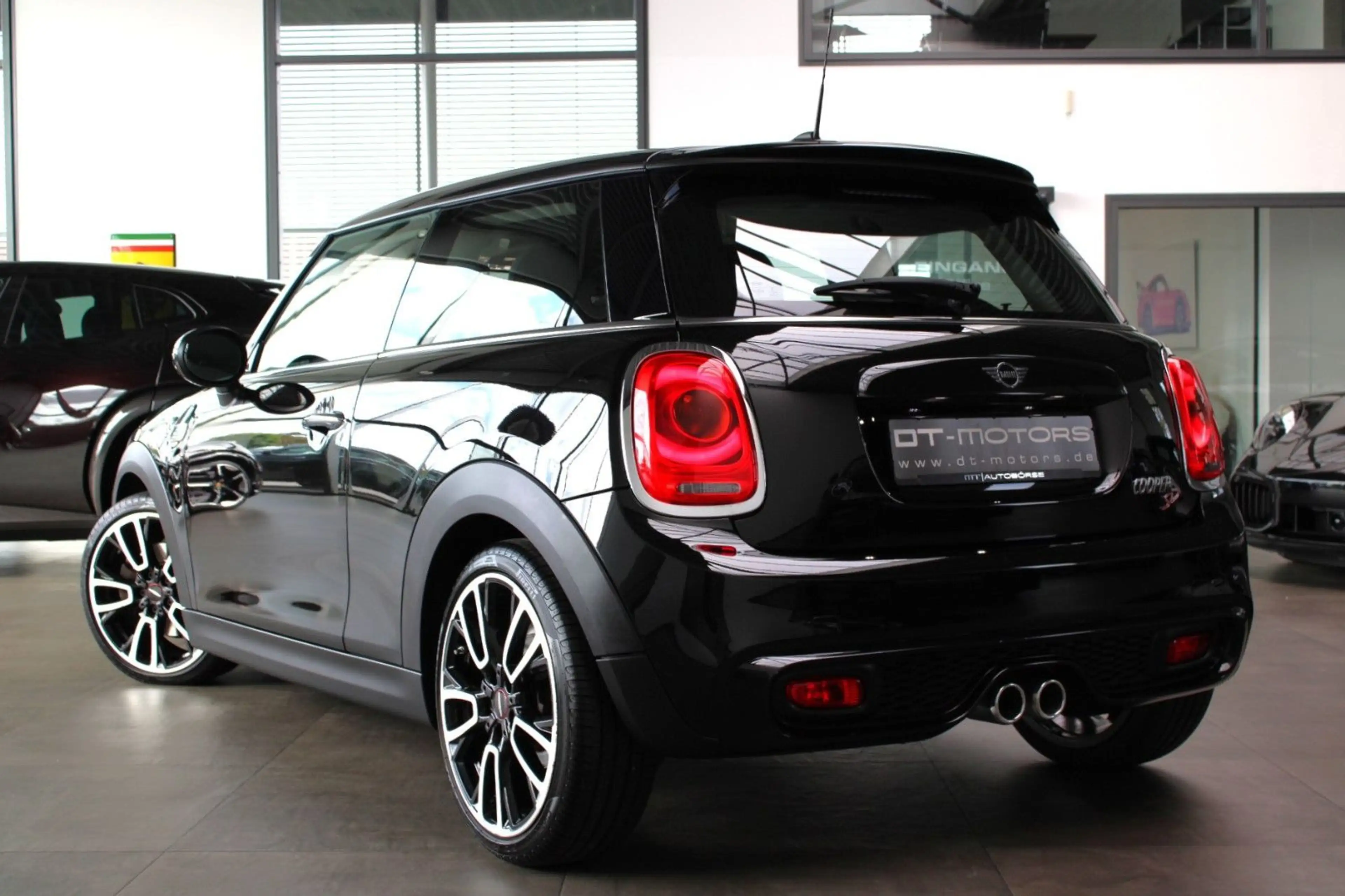 MINI Cooper SD COOPER SD AUTOMATIK #JCW #BLACK #NAVI #CARBON! — photo 5