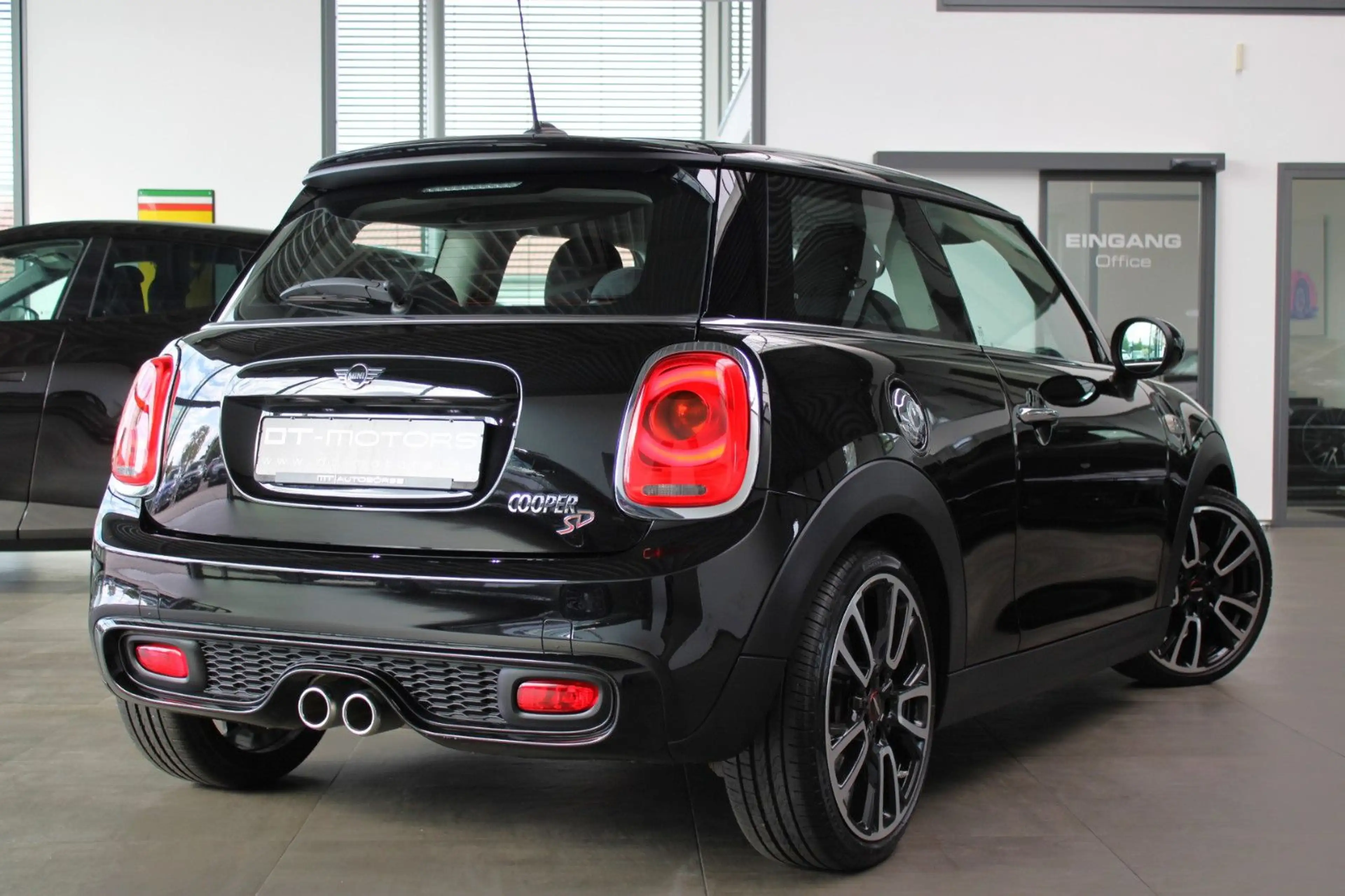 MINI Cooper SD COOPER SD AUTOMATIK #JCW #BLACK #NAVI #CARBON! — photo 11