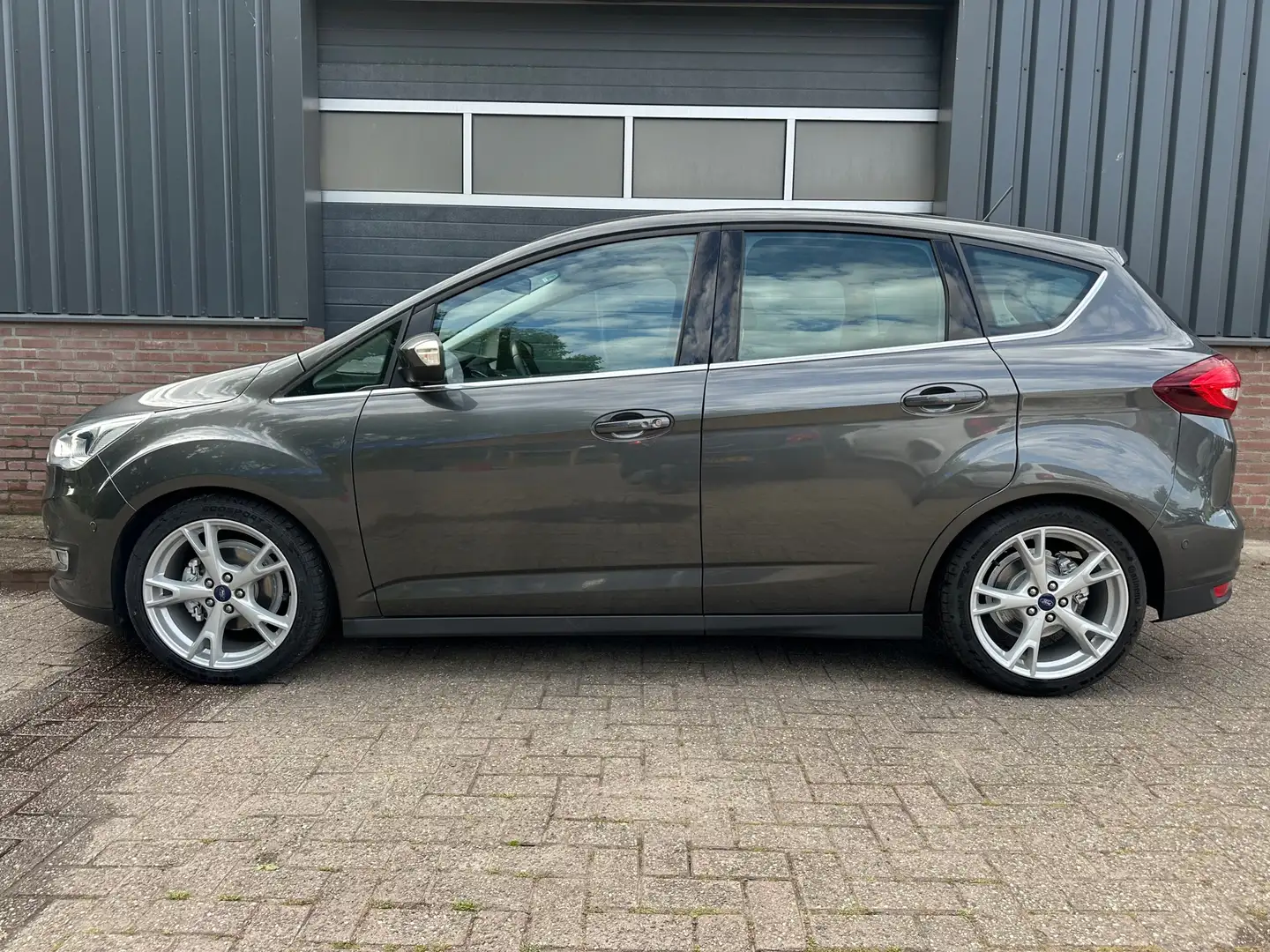 Ford C-Max 1.0 Titanium Panoramadak / Keyless entry / Elektri Grigio - 2