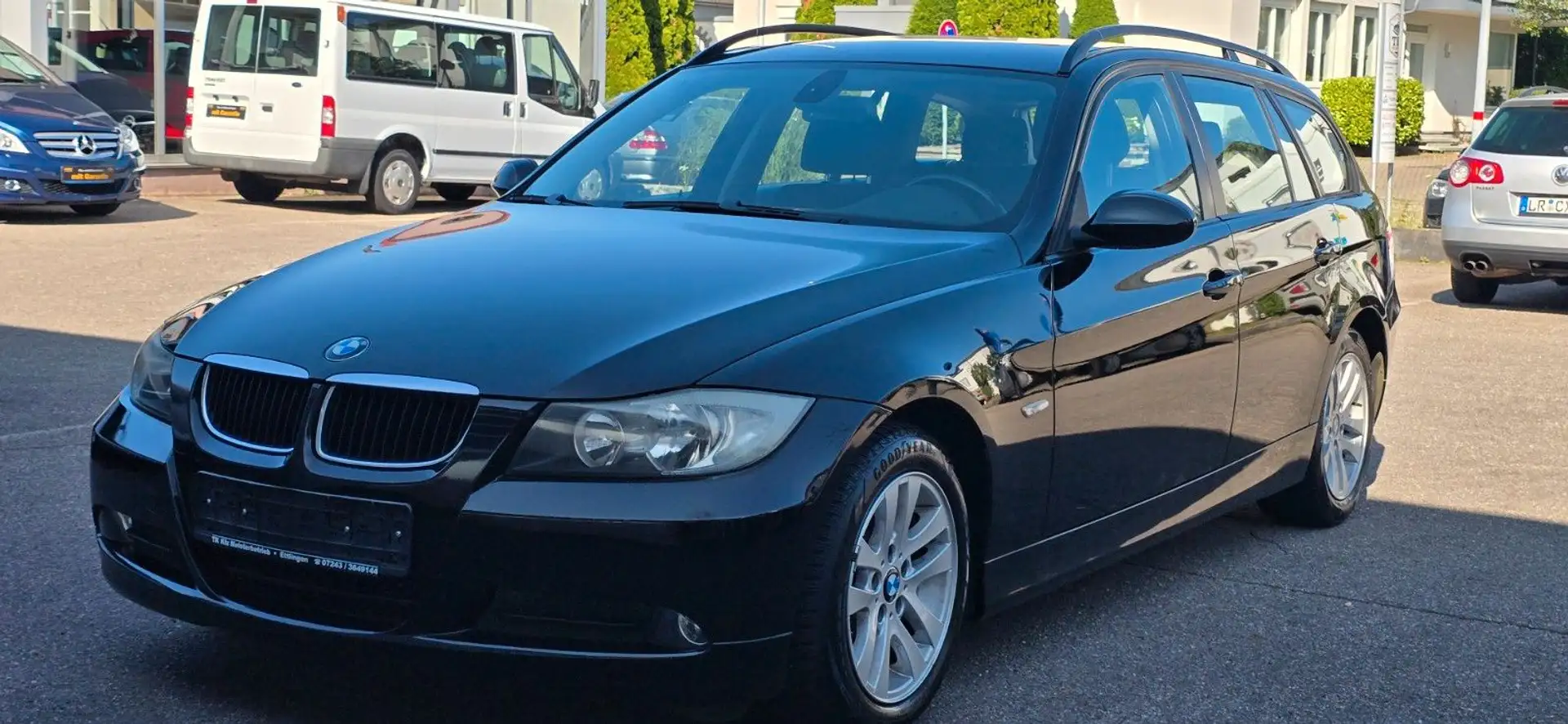 BMW 318 Baureihe 3 Touring 318i Schwarz - 2