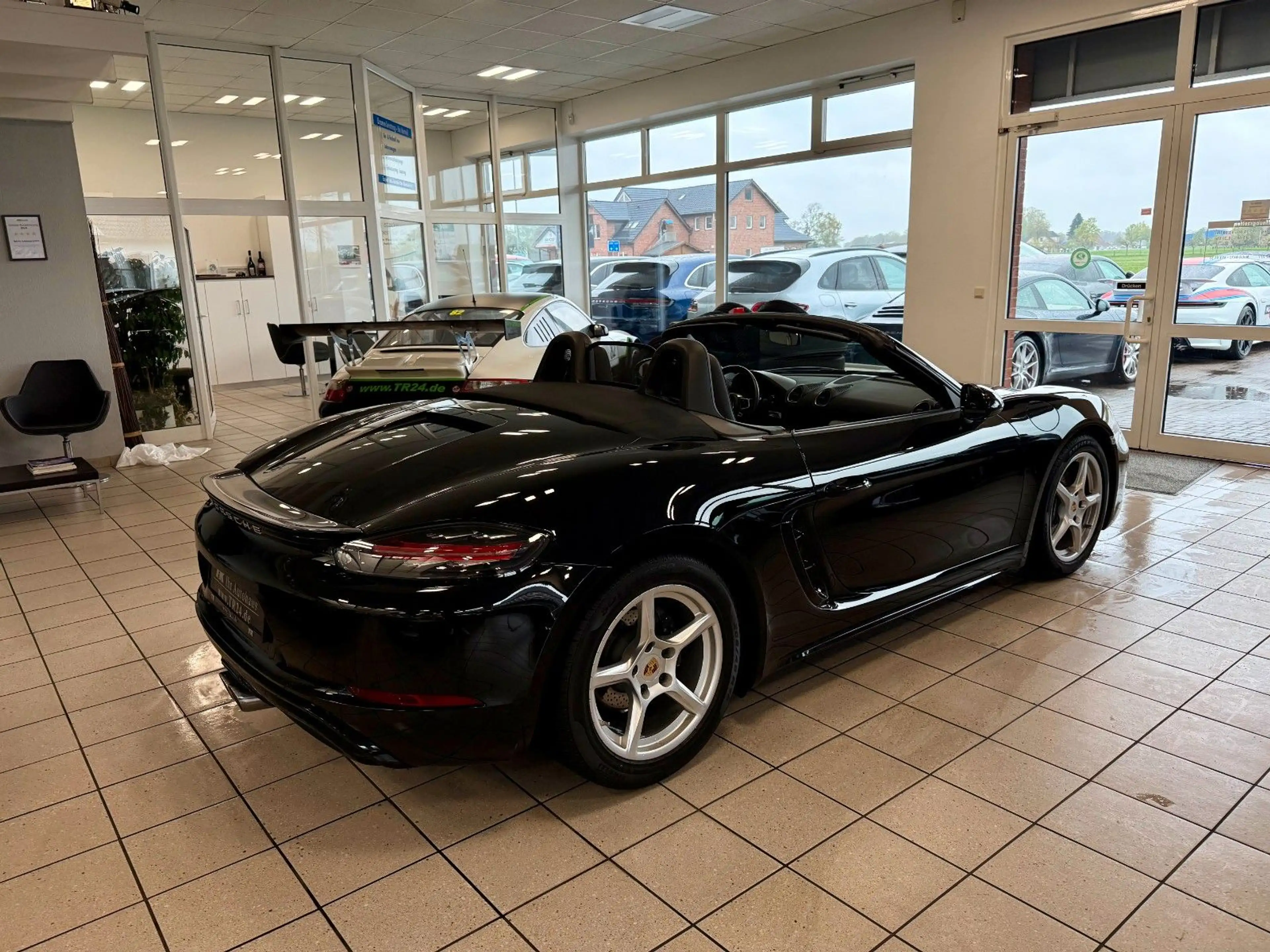 Porsche Boxster 718 Boxster PDK 20Zoll / Kamera / LED / PASM — photo 7