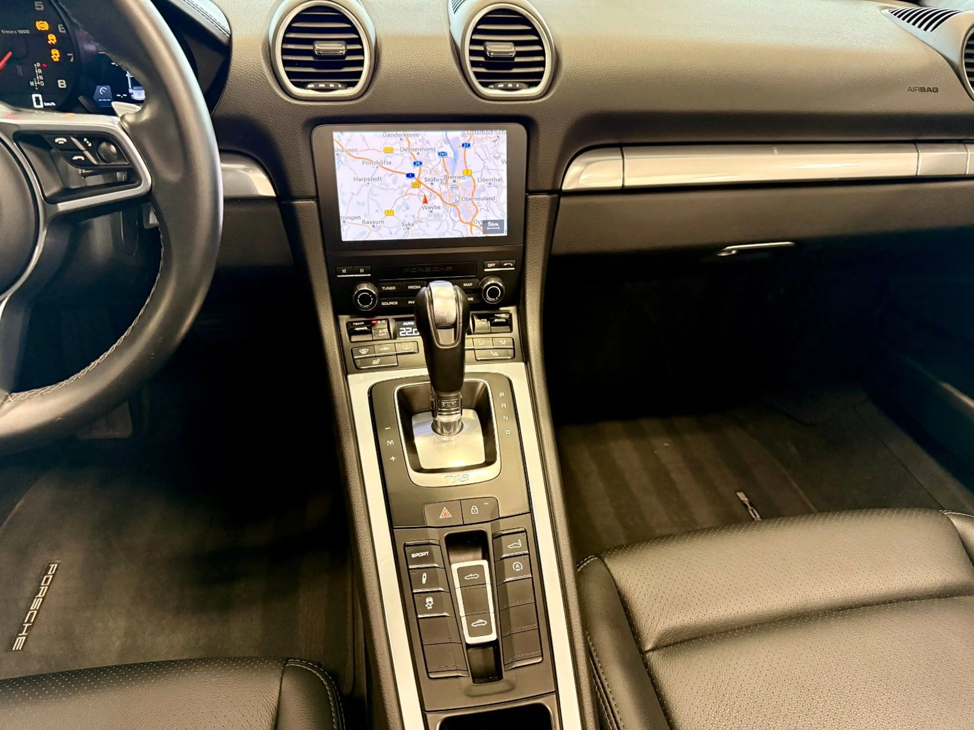 Porsche Boxster 718 Boxster PDK 20Zoll / Kamera / LED / PASM — photo 13