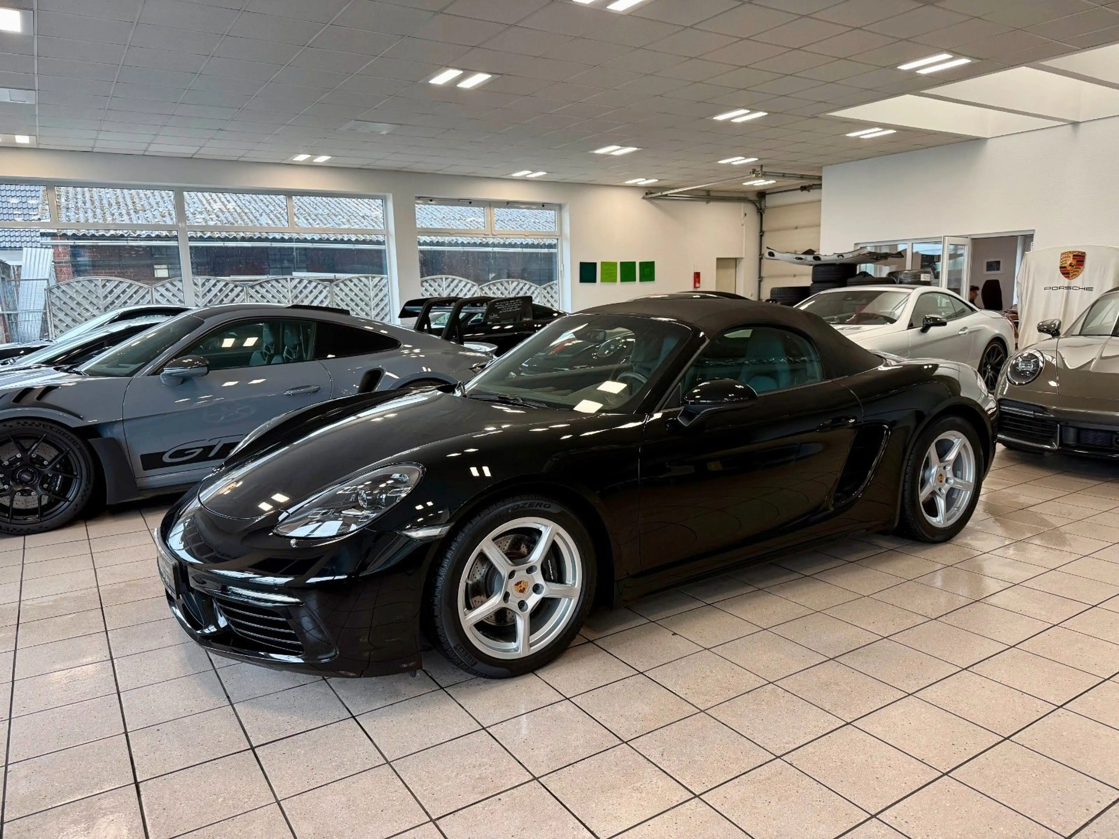 Porsche Boxster 718 Boxster PDK 20Zoll / Kamera / LED / PASM — photo 2