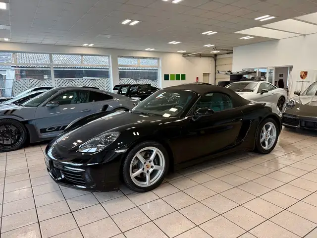 Porsche Boxster view 4