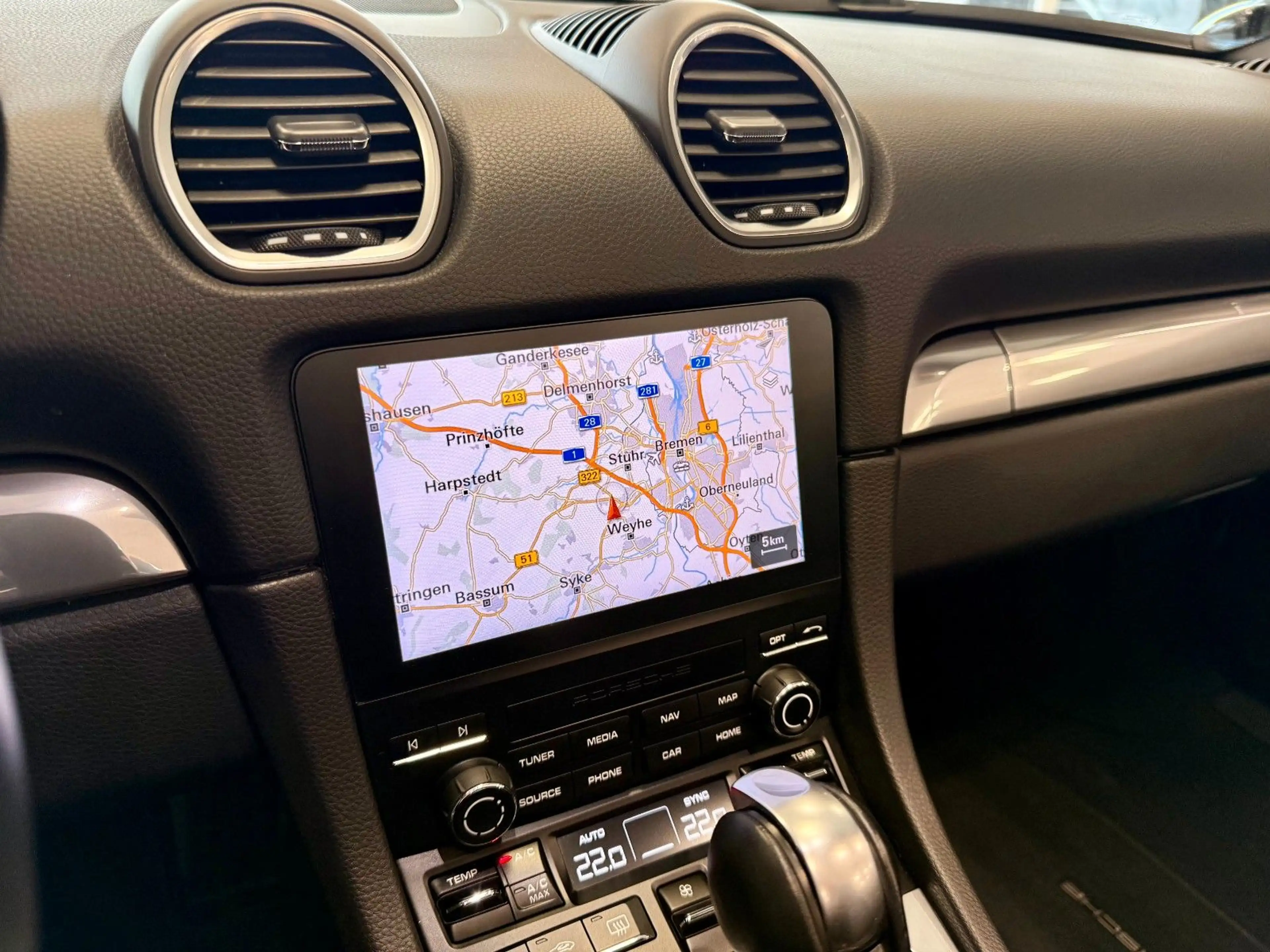 Porsche Boxster 718 Boxster PDK 20Zoll / Kamera / LED / PASM — photo 15