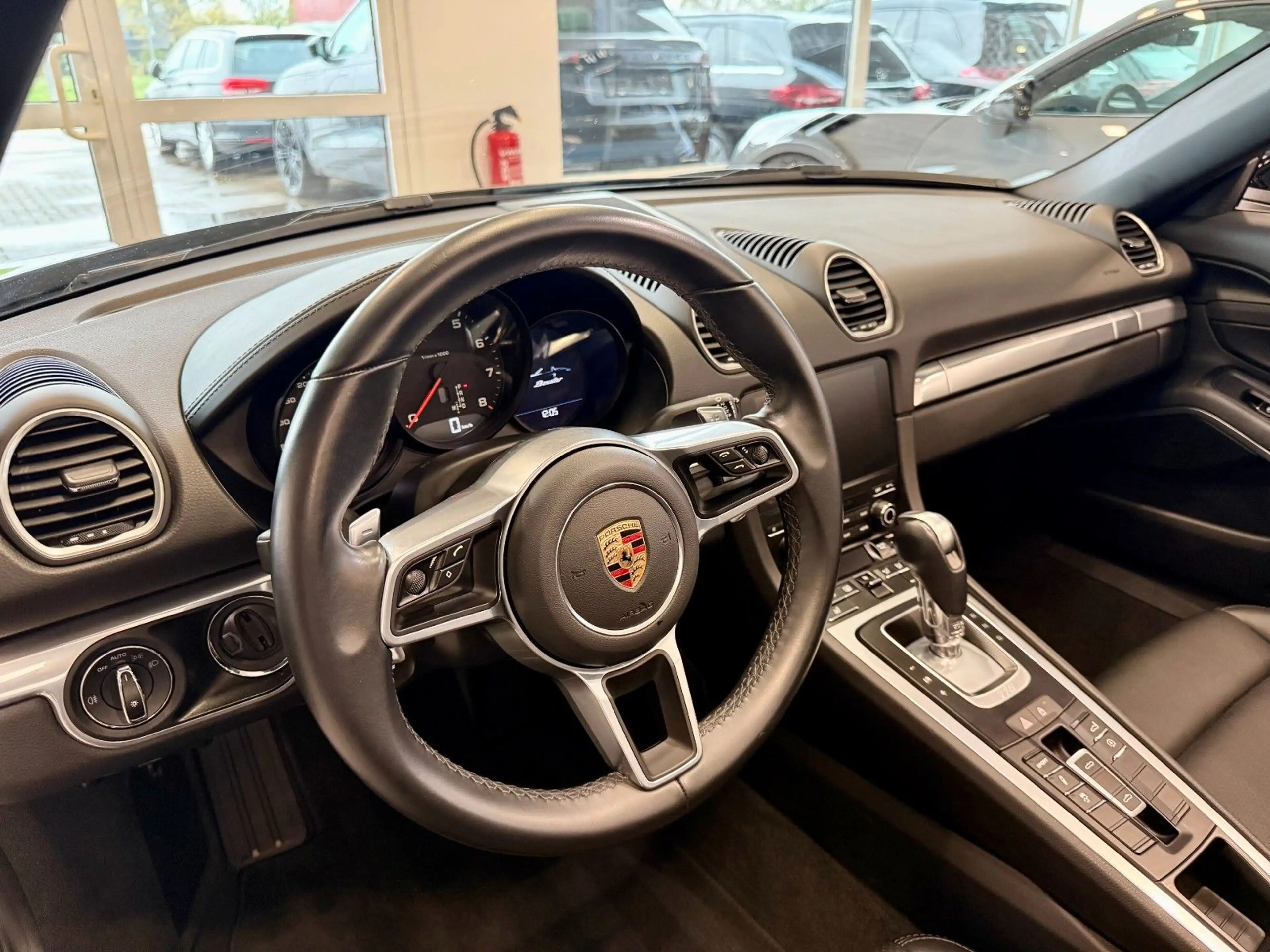 Porsche Boxster 718 Boxster PDK 20Zoll / Kamera / LED / PASM — photo 11