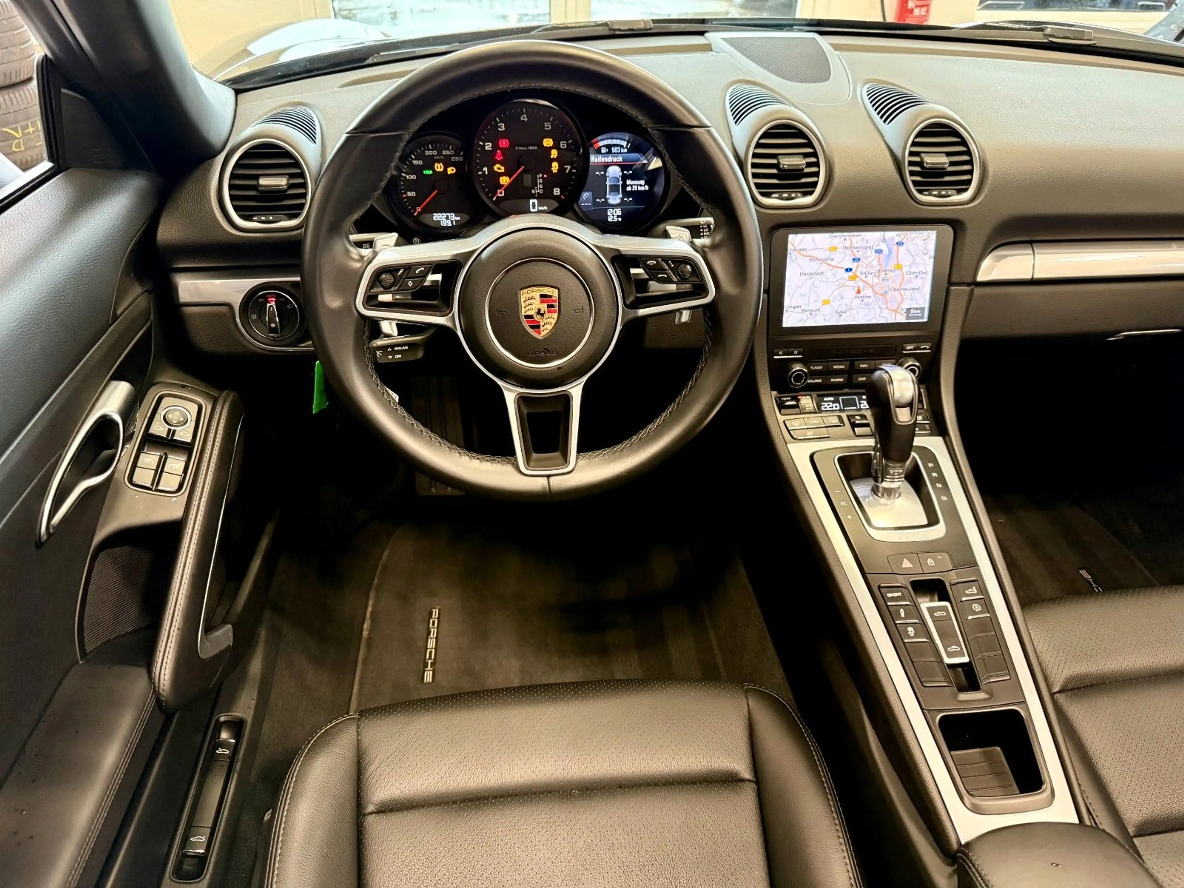 Porsche Boxster 718 Boxster PDK 20Zoll / Kamera / LED / PASM — photo 12