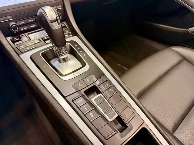 Porsche Boxster view 14