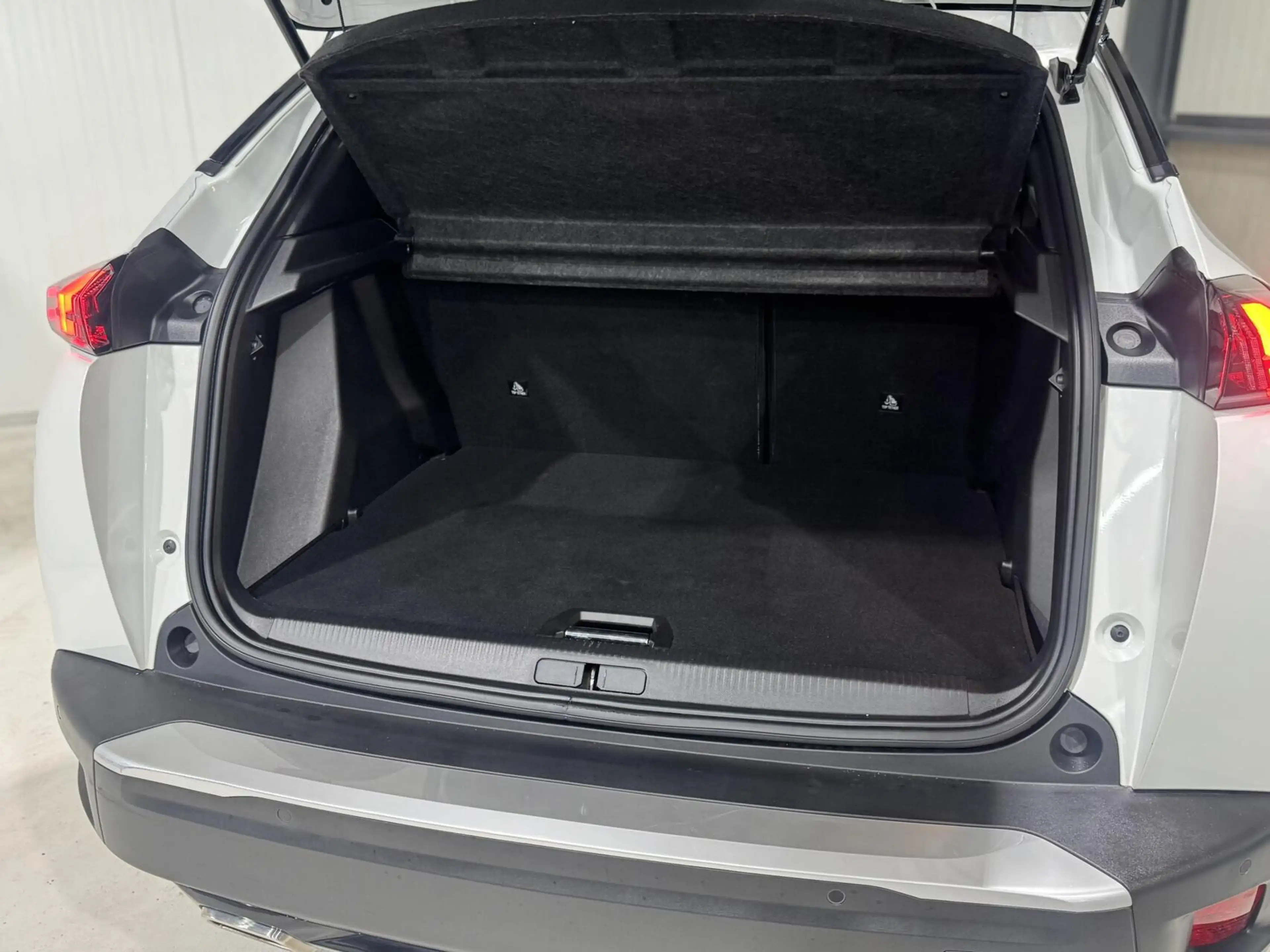 Peugeot 2008 1.2 Pure Tech GT Line|CARPLAY|LANE|360 CAMERA — photo 17