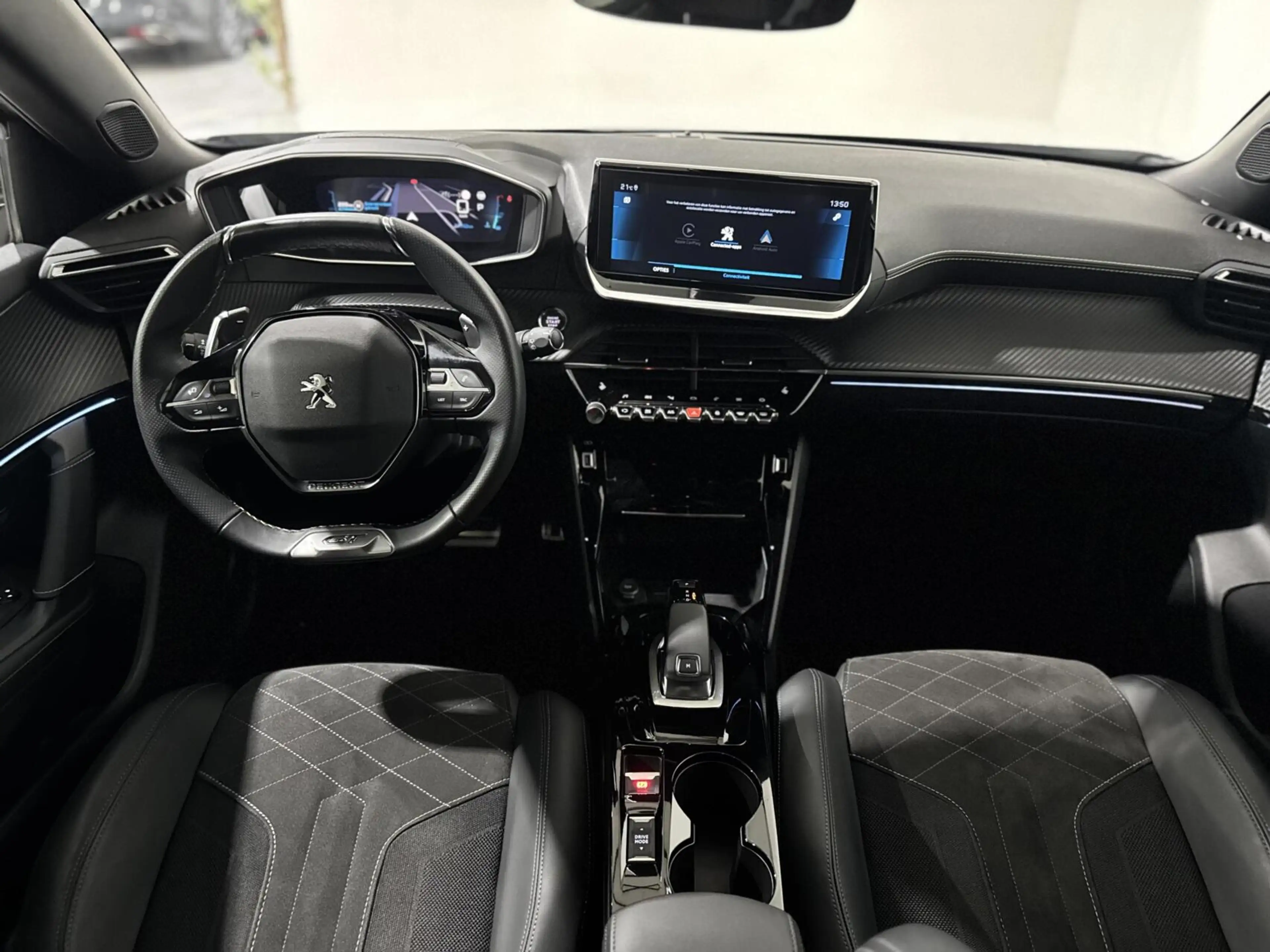 Peugeot 2008 1.2 Pure Tech GT Line|CARPLAY|LANE|360 CAMERA — photo 3