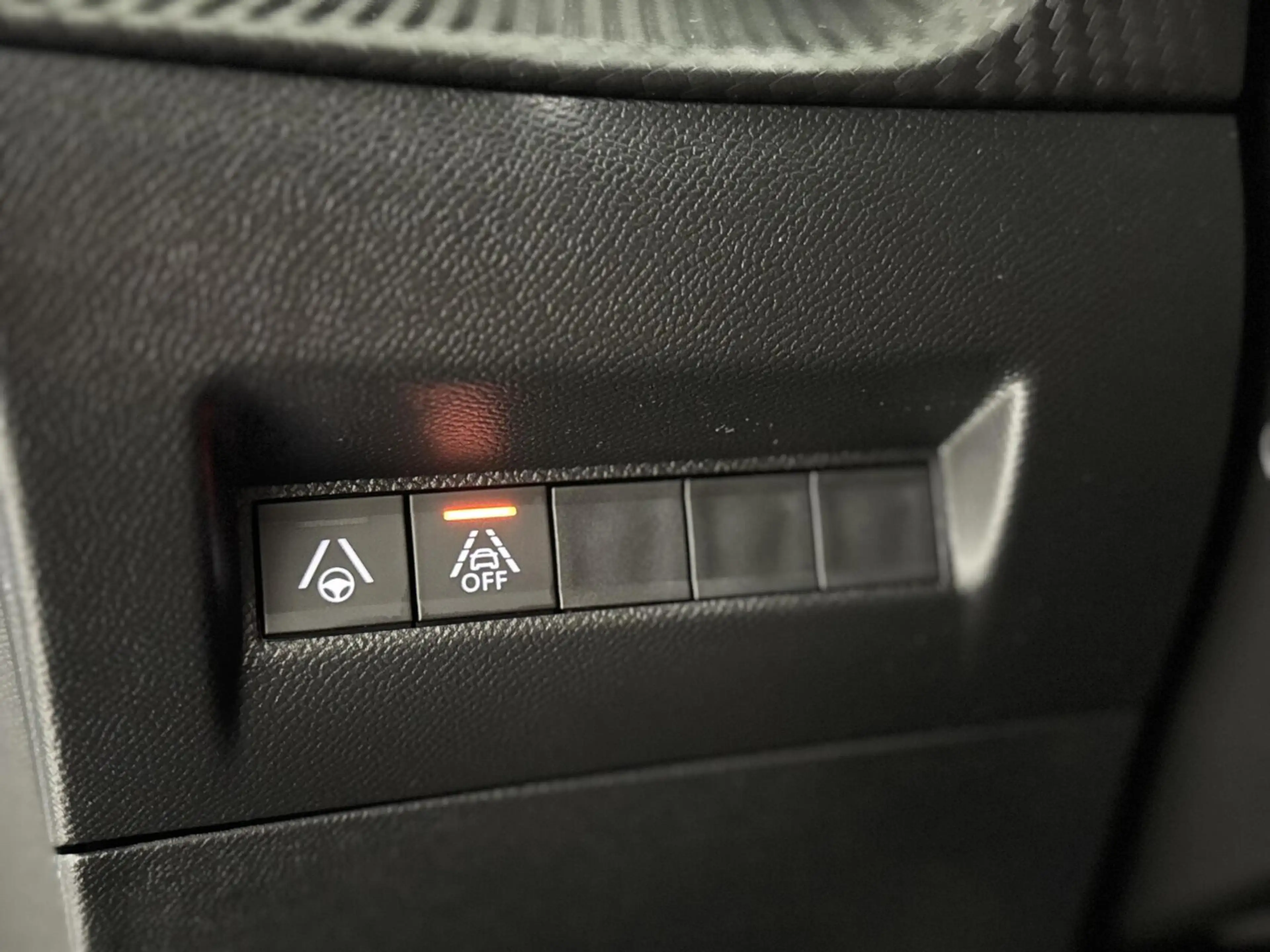 Peugeot 2008 1.2 Pure Tech GT Line|CARPLAY|LANE|360 CAMERA — photo 37