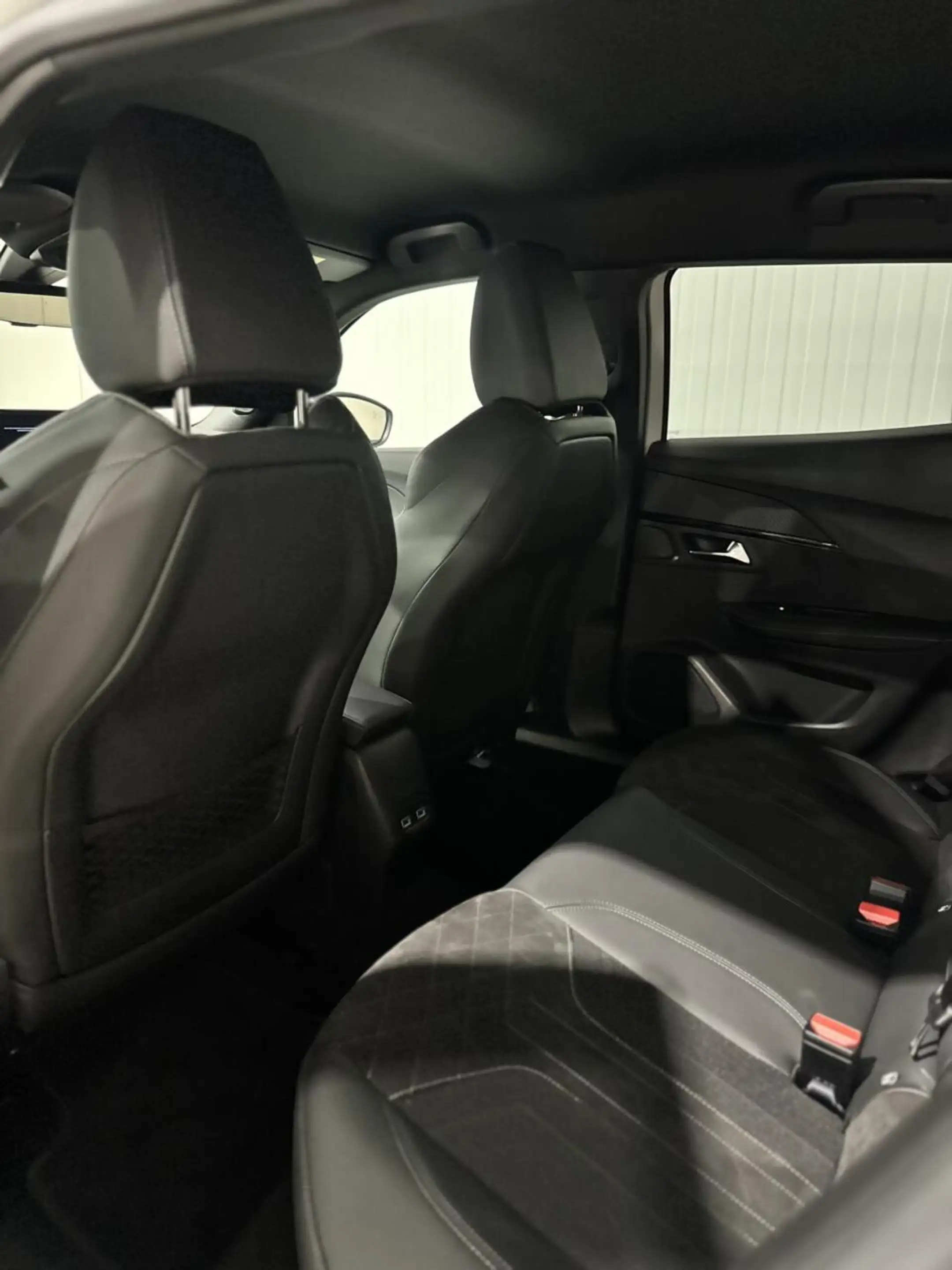 Peugeot 2008 1.2 Pure Tech GT Line|CARPLAY|LANE|360 CAMERA — photo 29