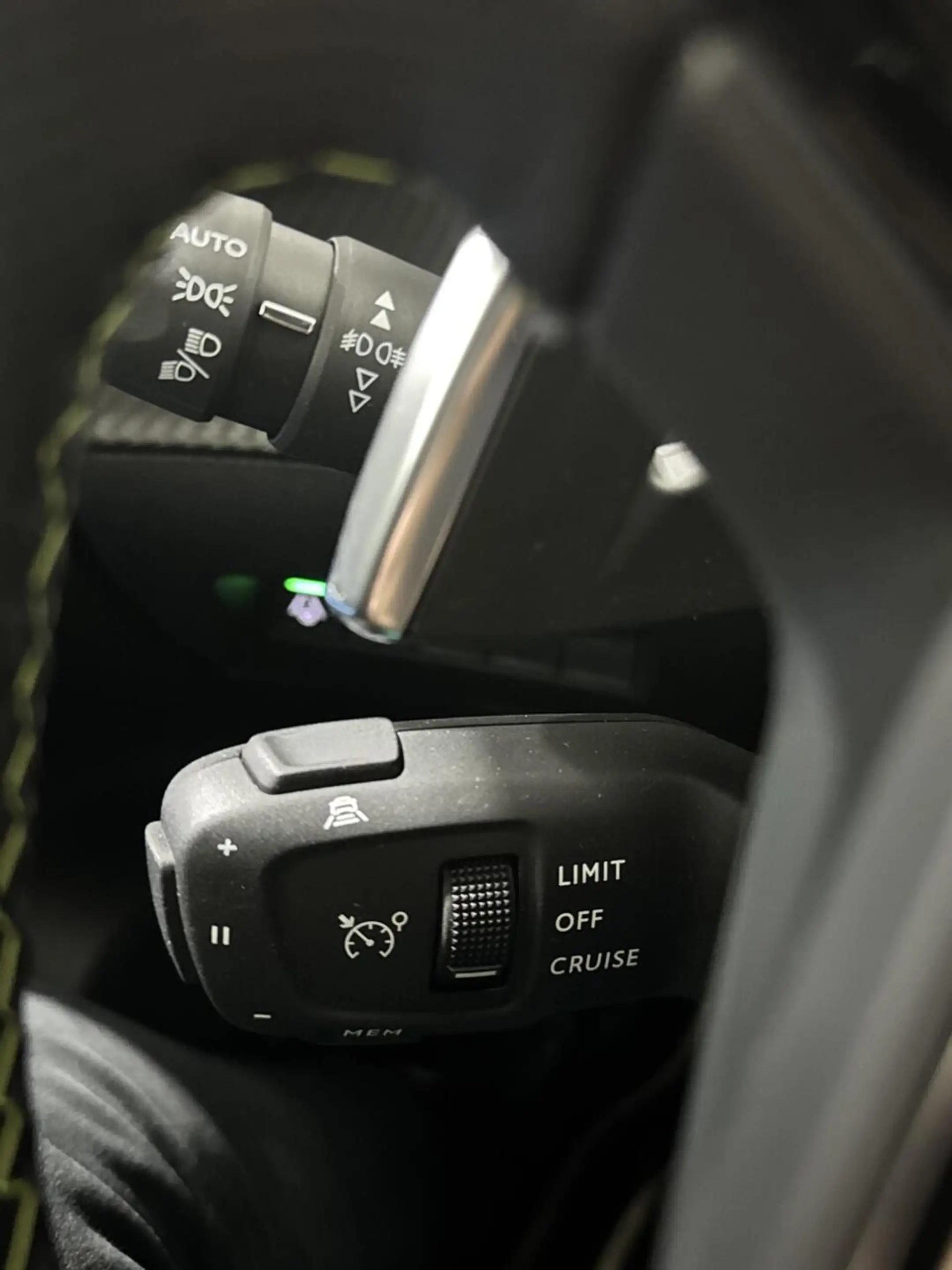 Peugeot 2008 1.2 Pure Tech GT Line|CARPLAY|LANE|360 CAMERA — photo 38