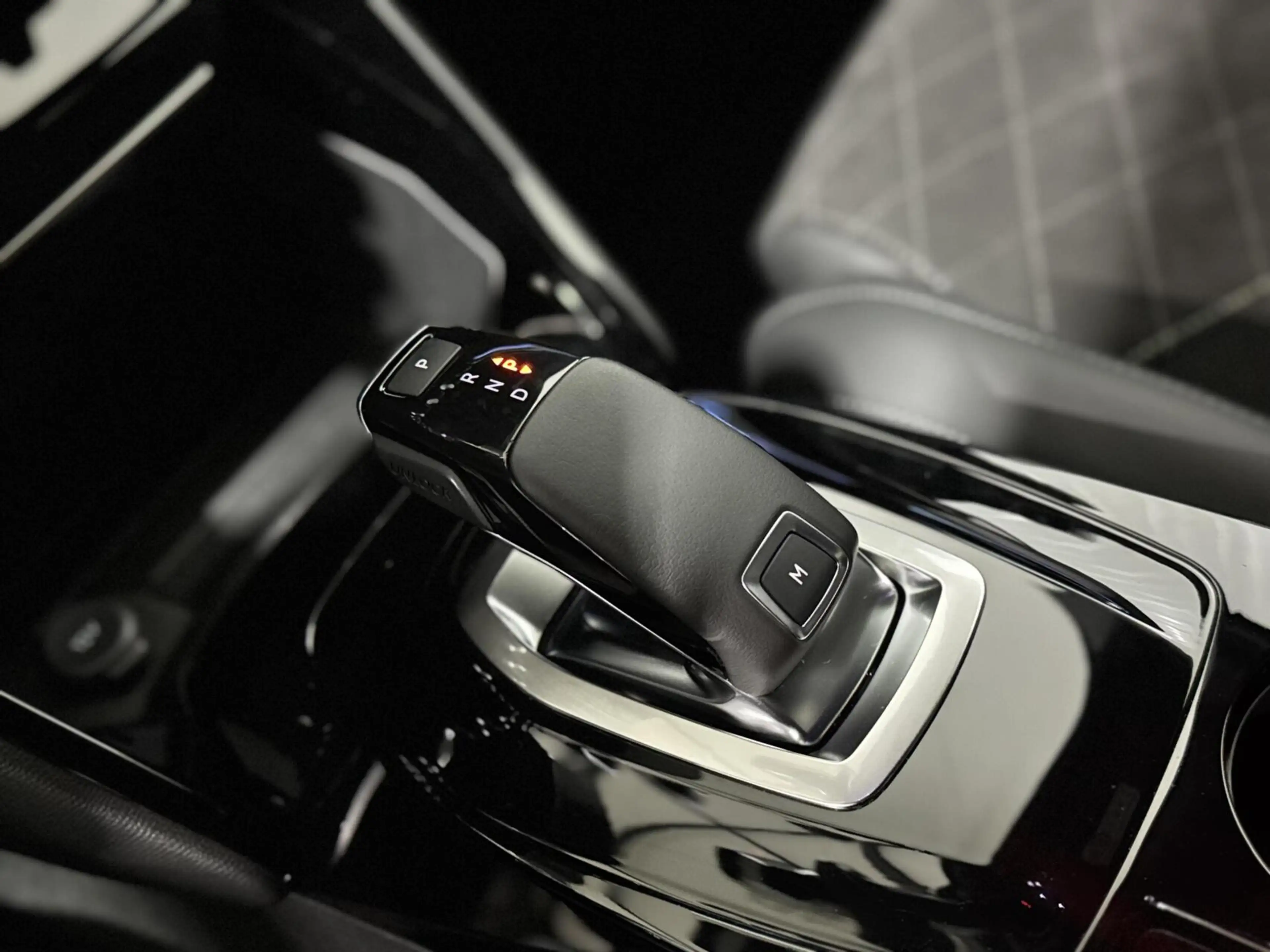 Peugeot 2008 1.2 Pure Tech GT Line|CARPLAY|LANE|360 CAMERA — photo 31